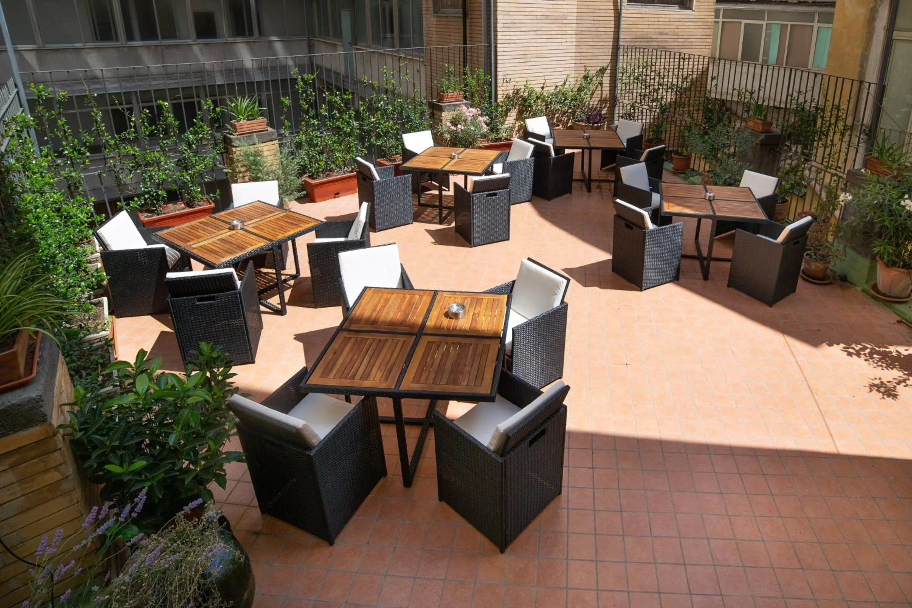 Patio in The Duomo House by House In Naples