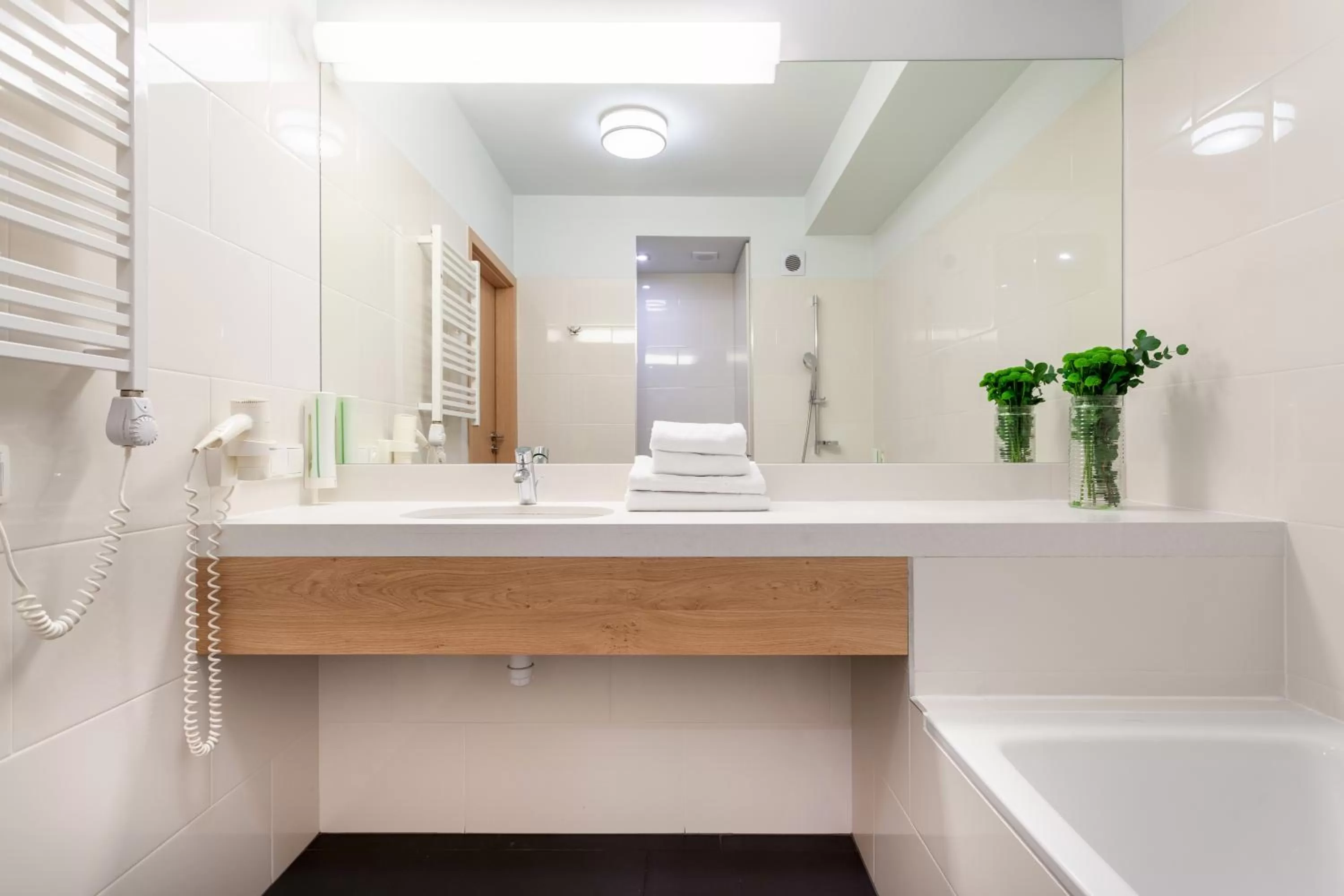 Bathroom in Boulevard Ustronie Morskie by Zdrojowa