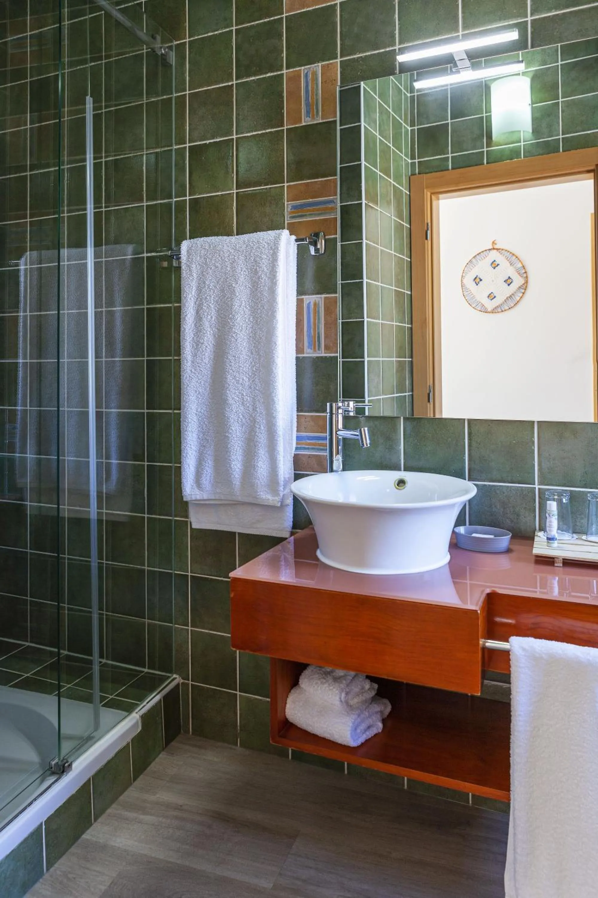 Bathroom in Boutique Hotel Casa do Outeiro - Arts & Crafts