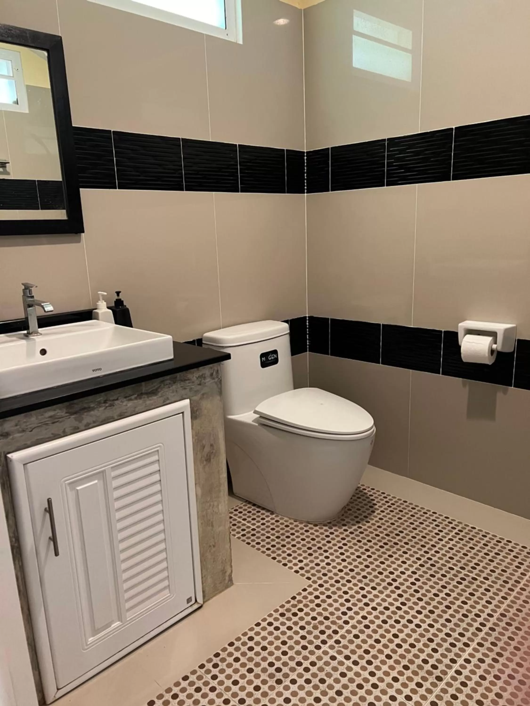 Bathroom in Ao Thong beach Resort