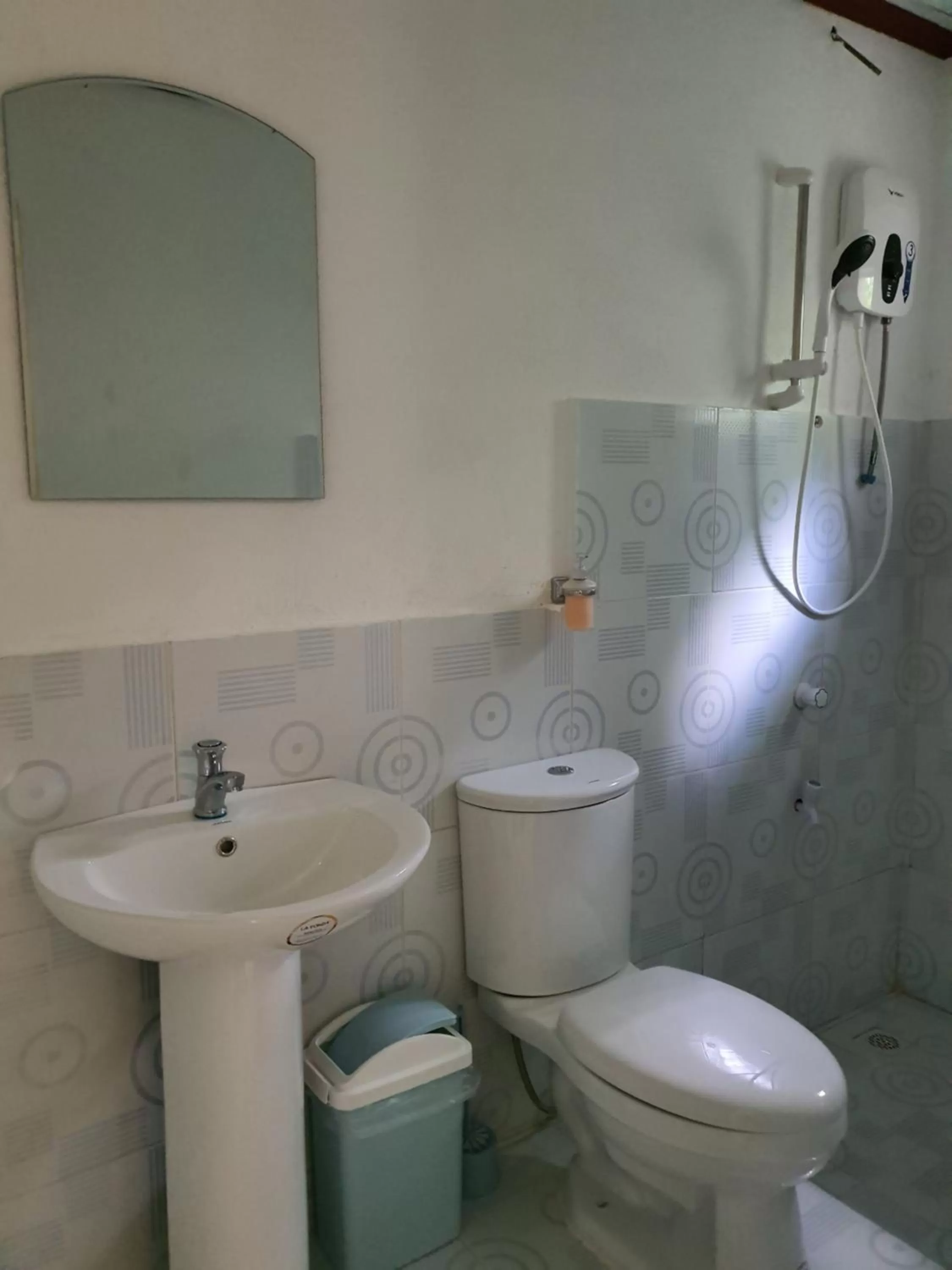 Shower in One 4 Da Road