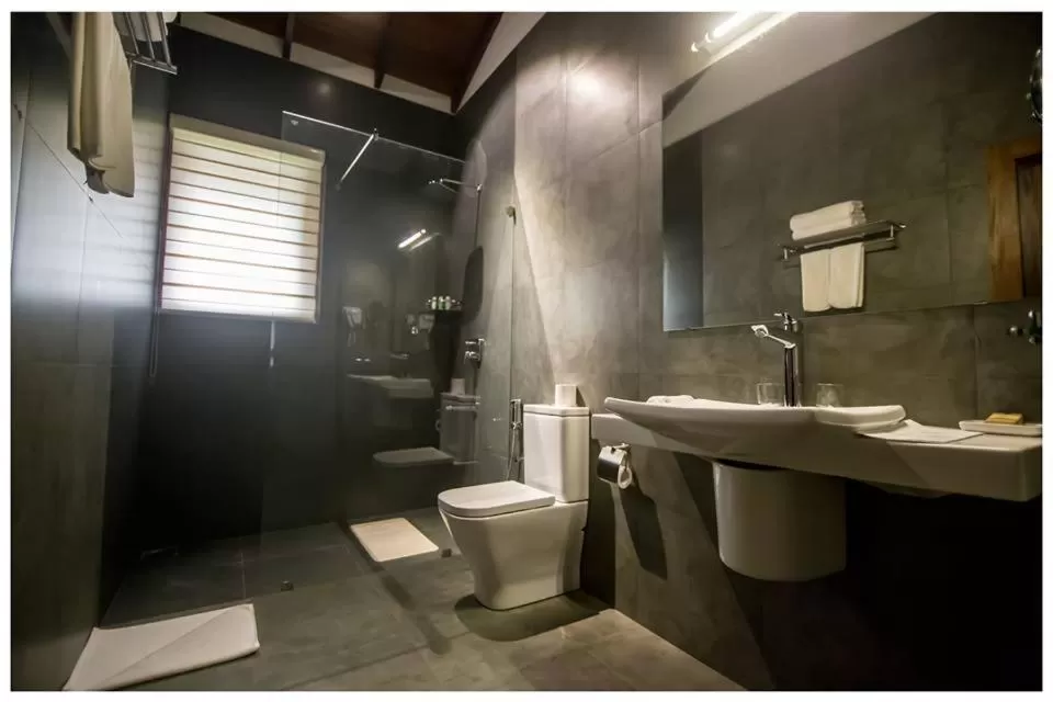Bathroom in The Thinnai - All-Suites Boutique Hotel
