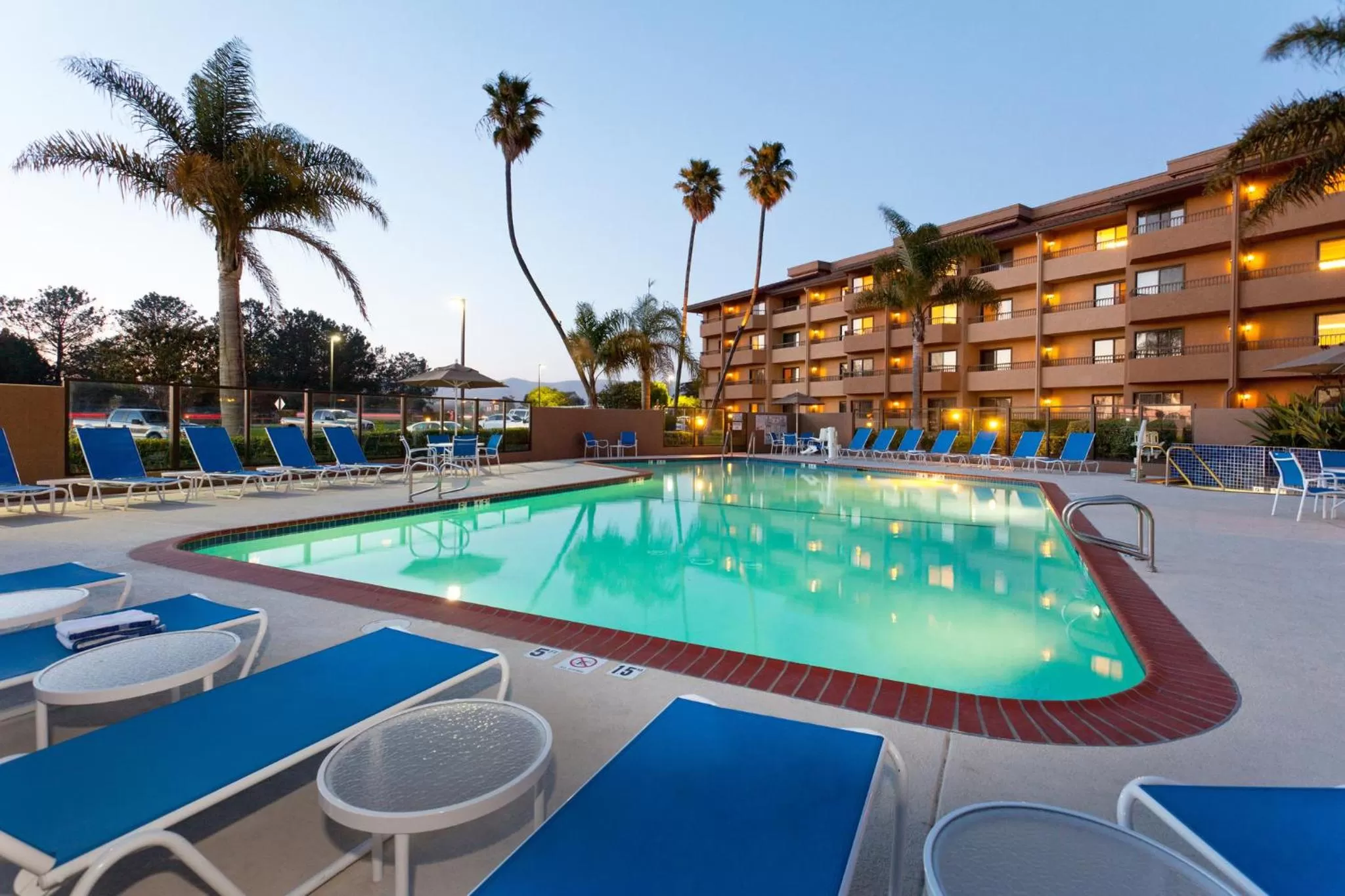 Swimming pool in Holiday Inn & Suites Santa Maria by IHG