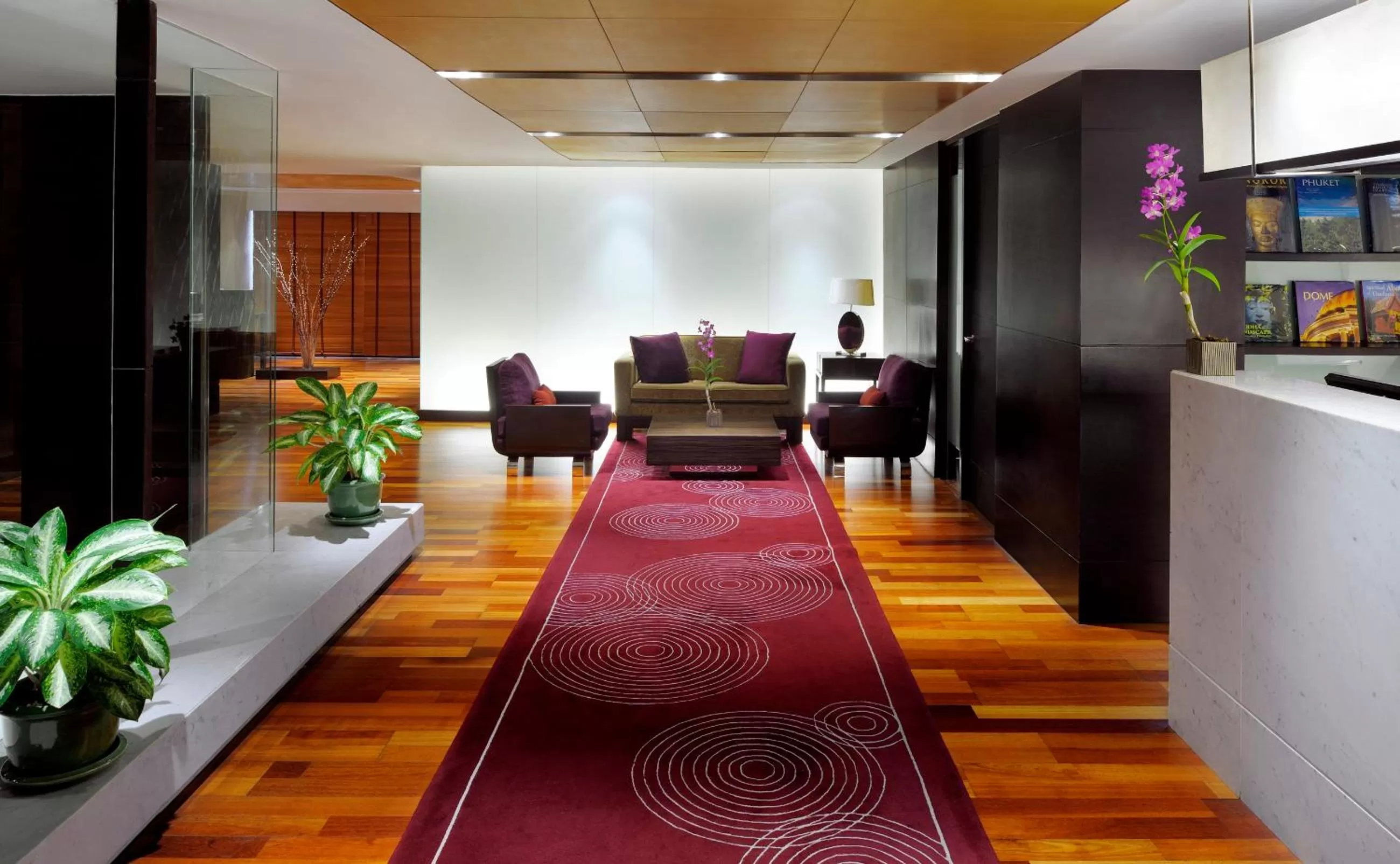 Business facilities in lebua at State Tower