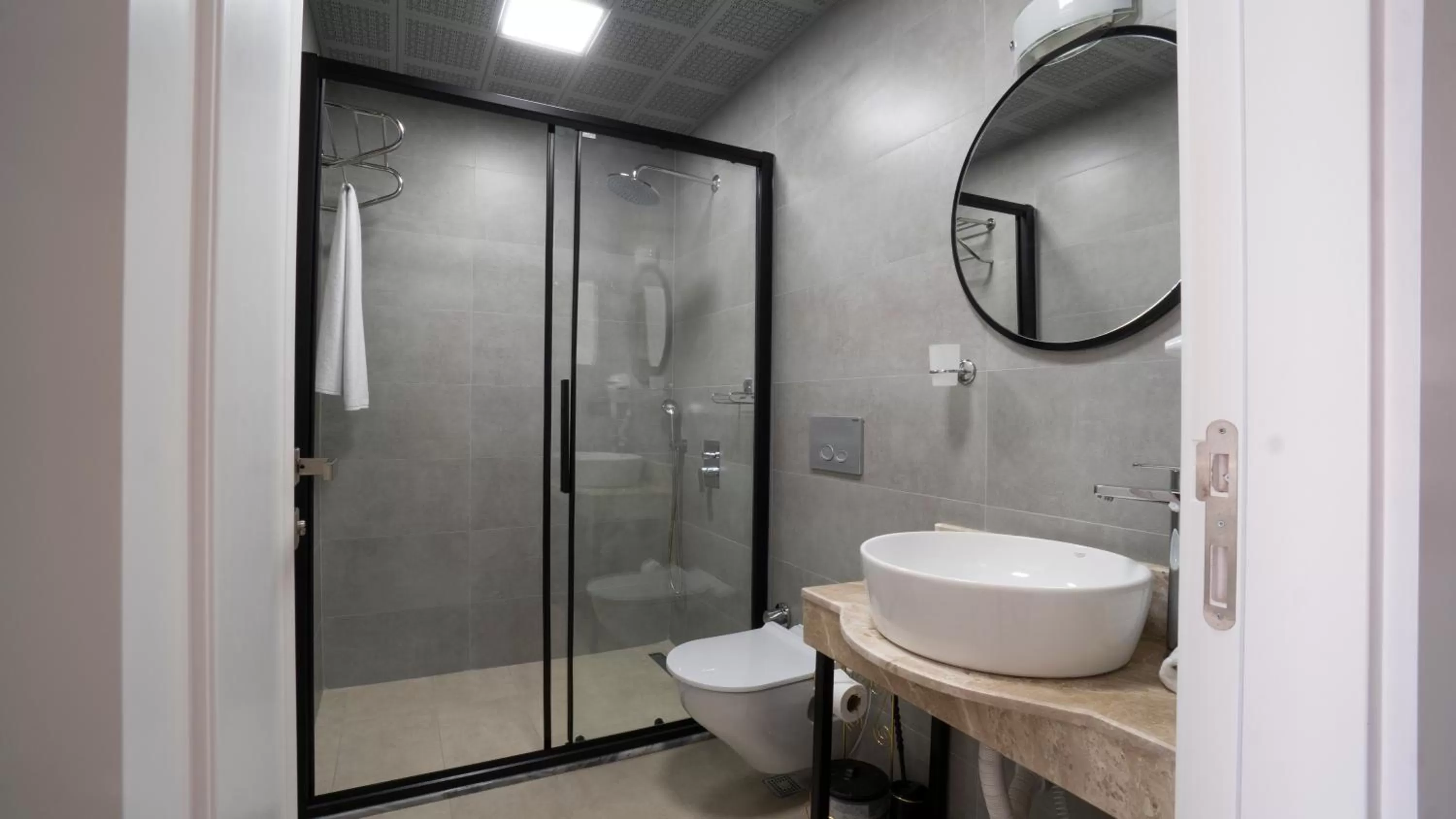 Bathroom in Estera Hotel Silent