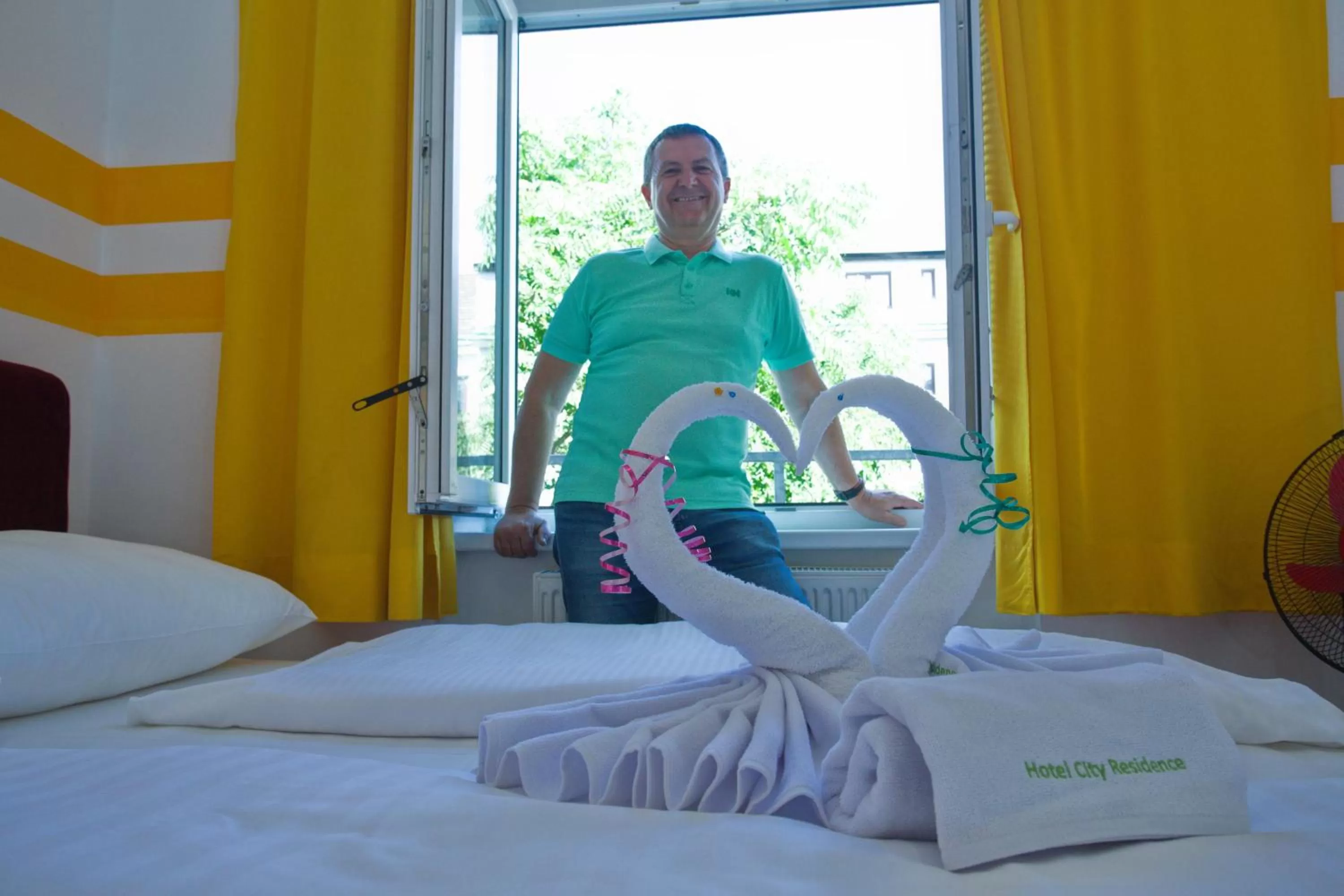 Bed in Hotel City Residence