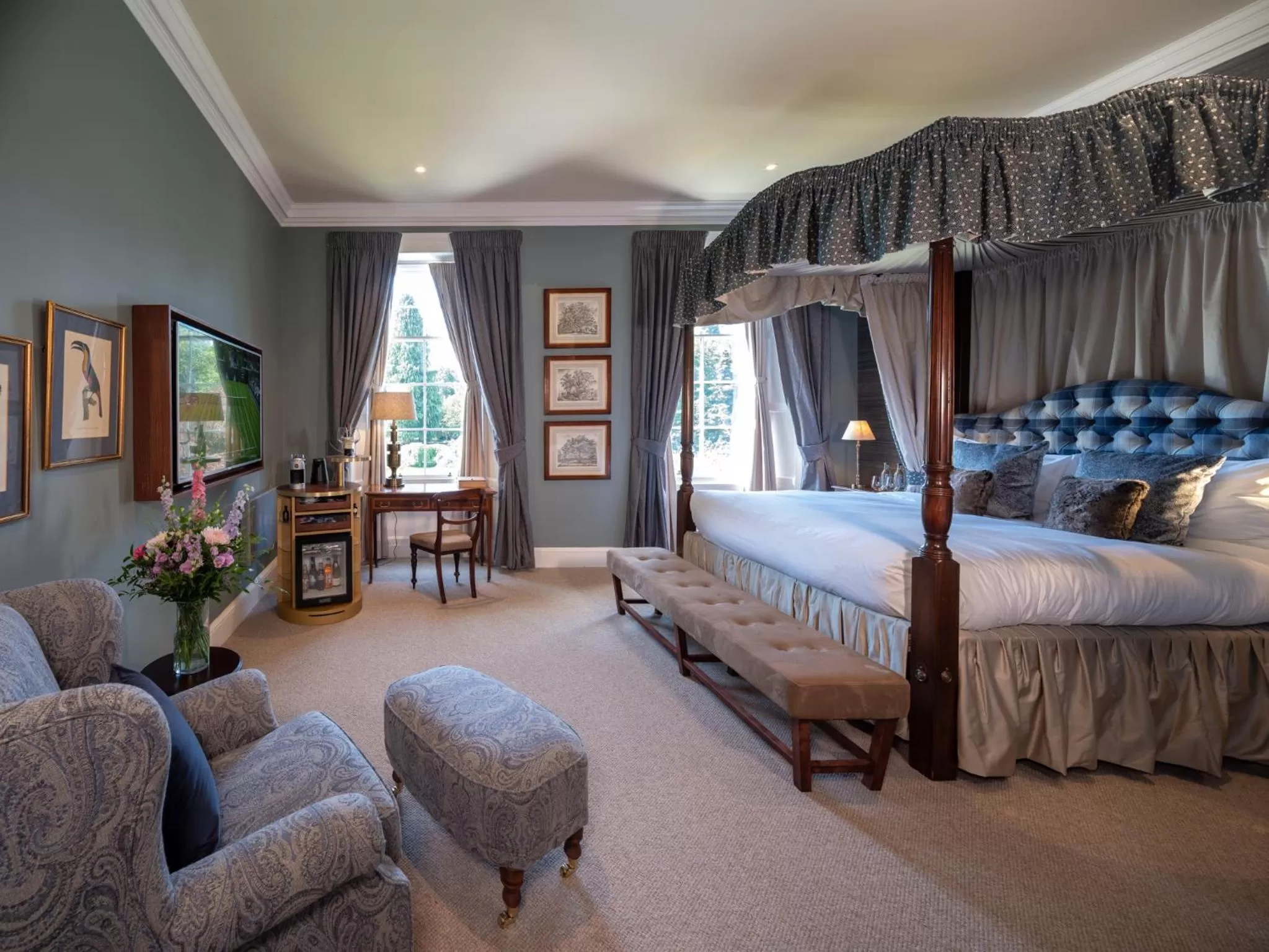 Photo of the whole room, Bed in SCHLOSS Roxburghe, part of Destination by Hyatt