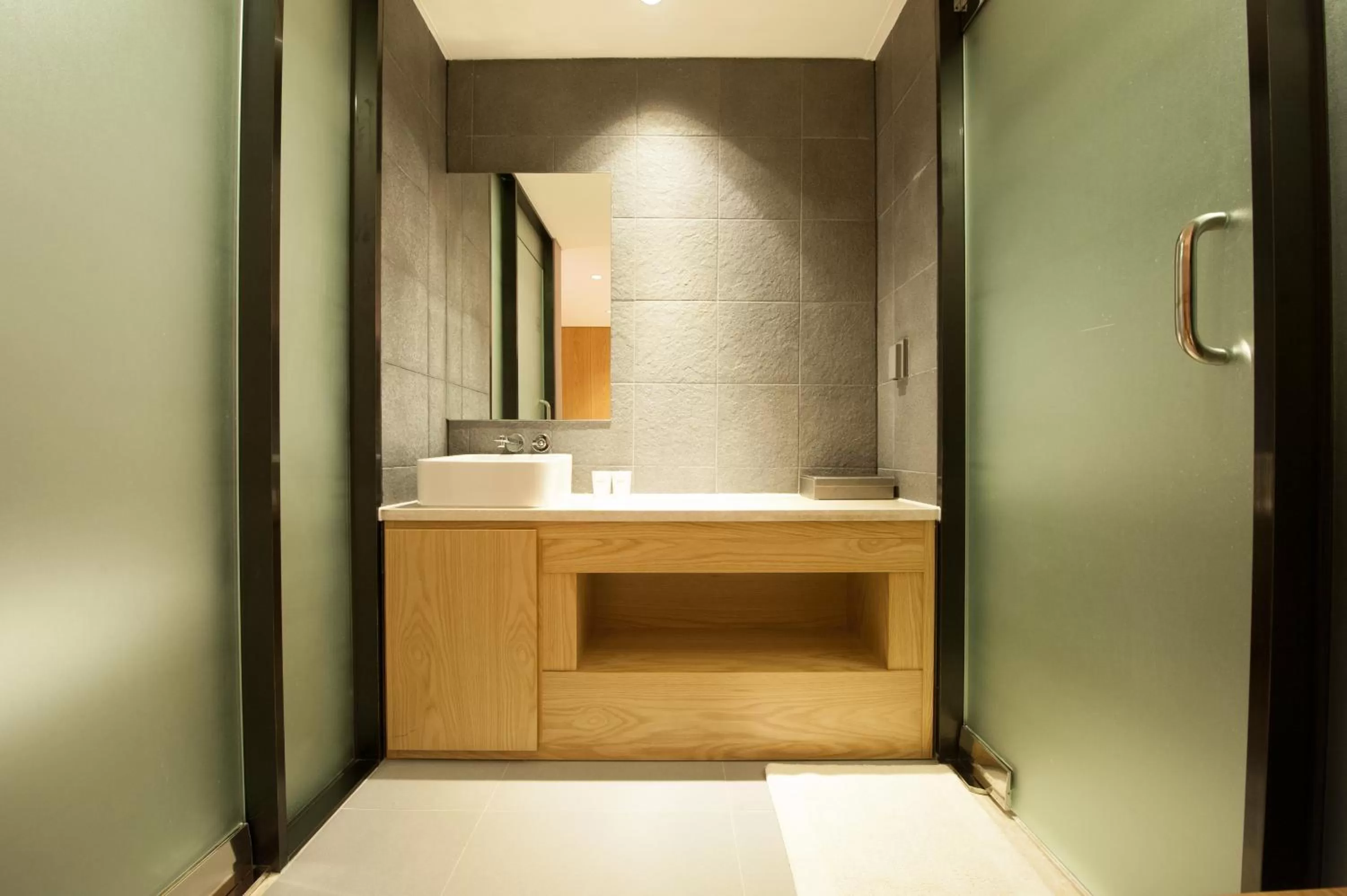 Bathroom in Rian Hotel