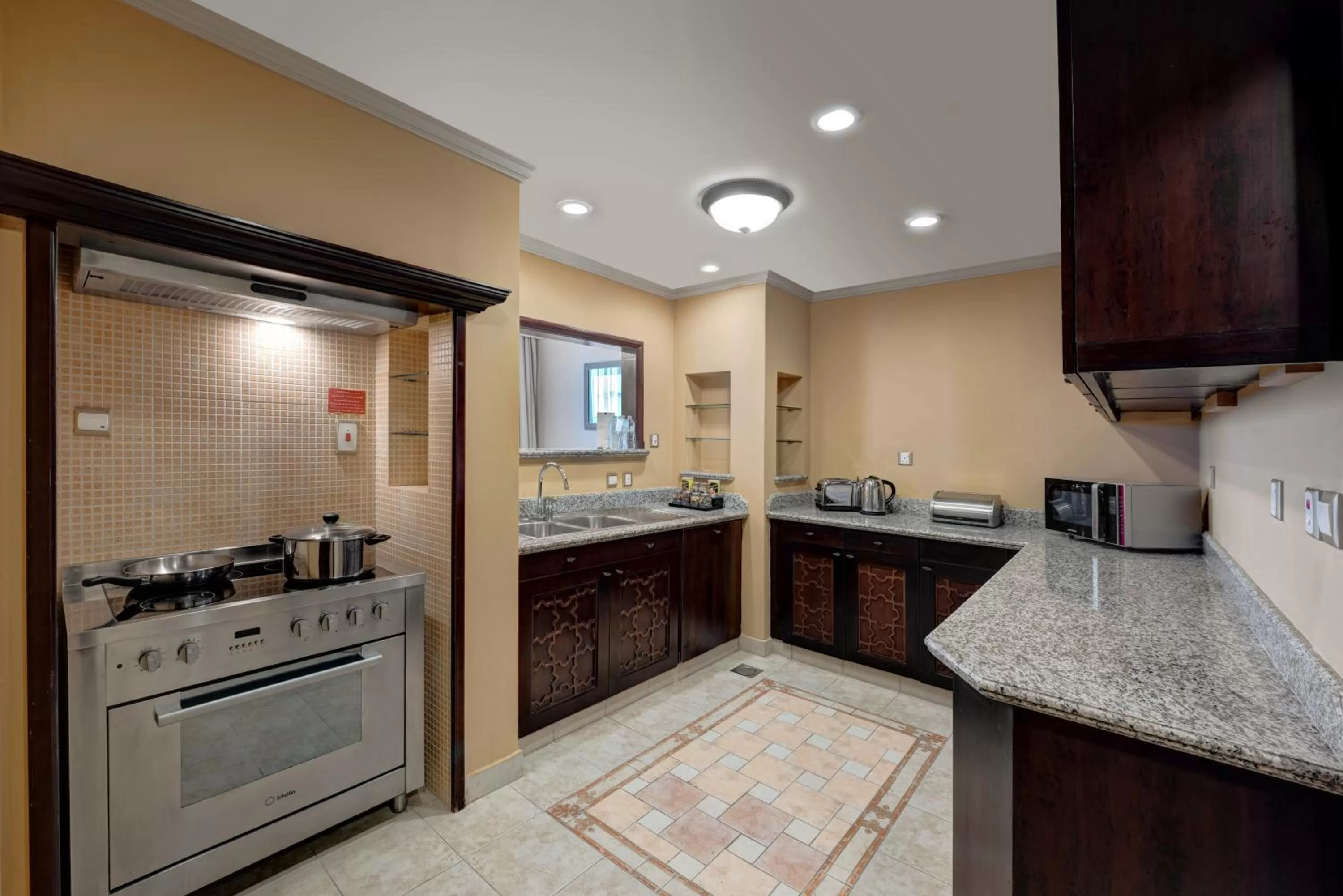 kitchen in Arjaan by Rotana - Dubai Media City