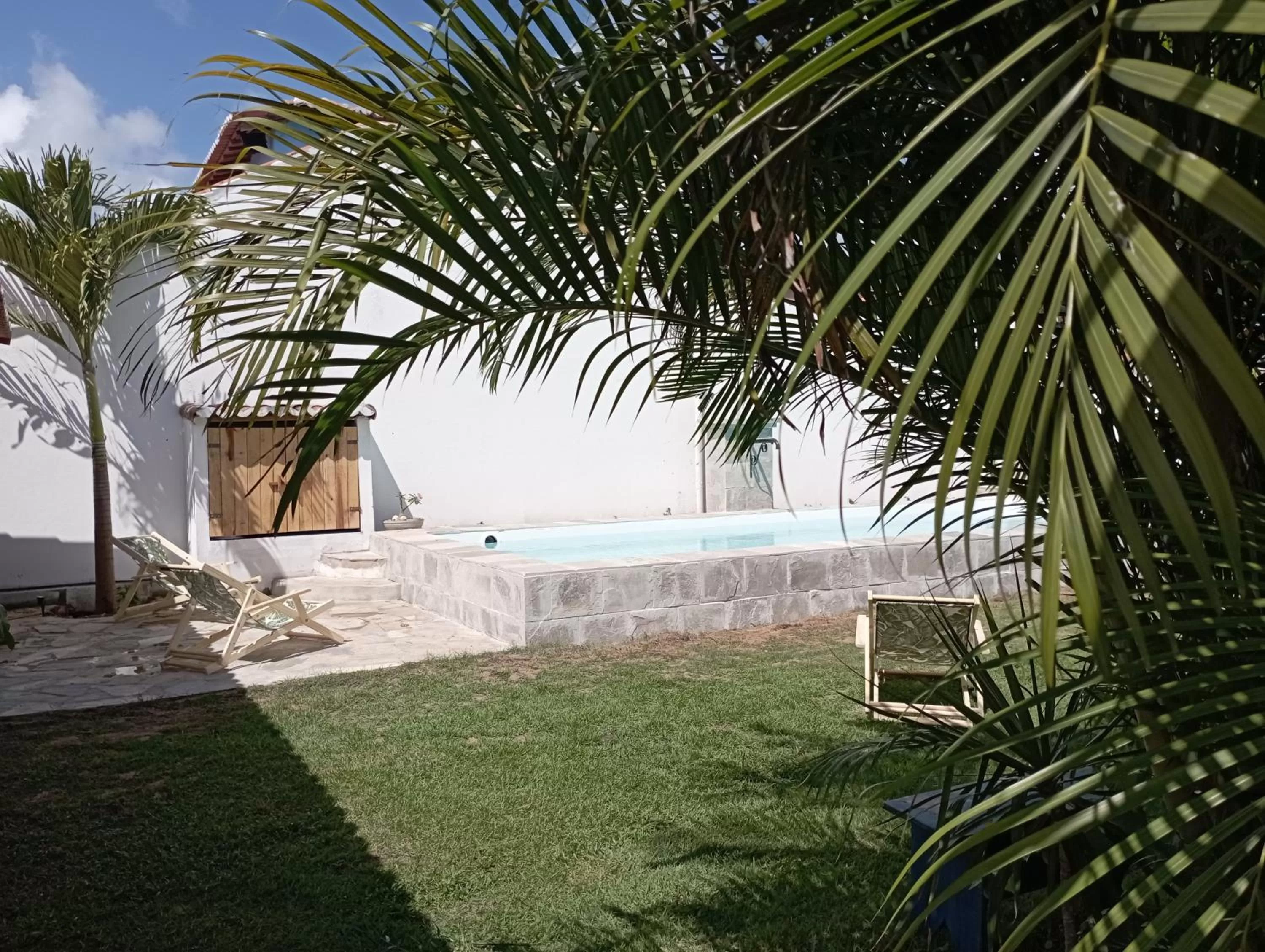 Swimming pool in Pousada Casa Do Cocotier