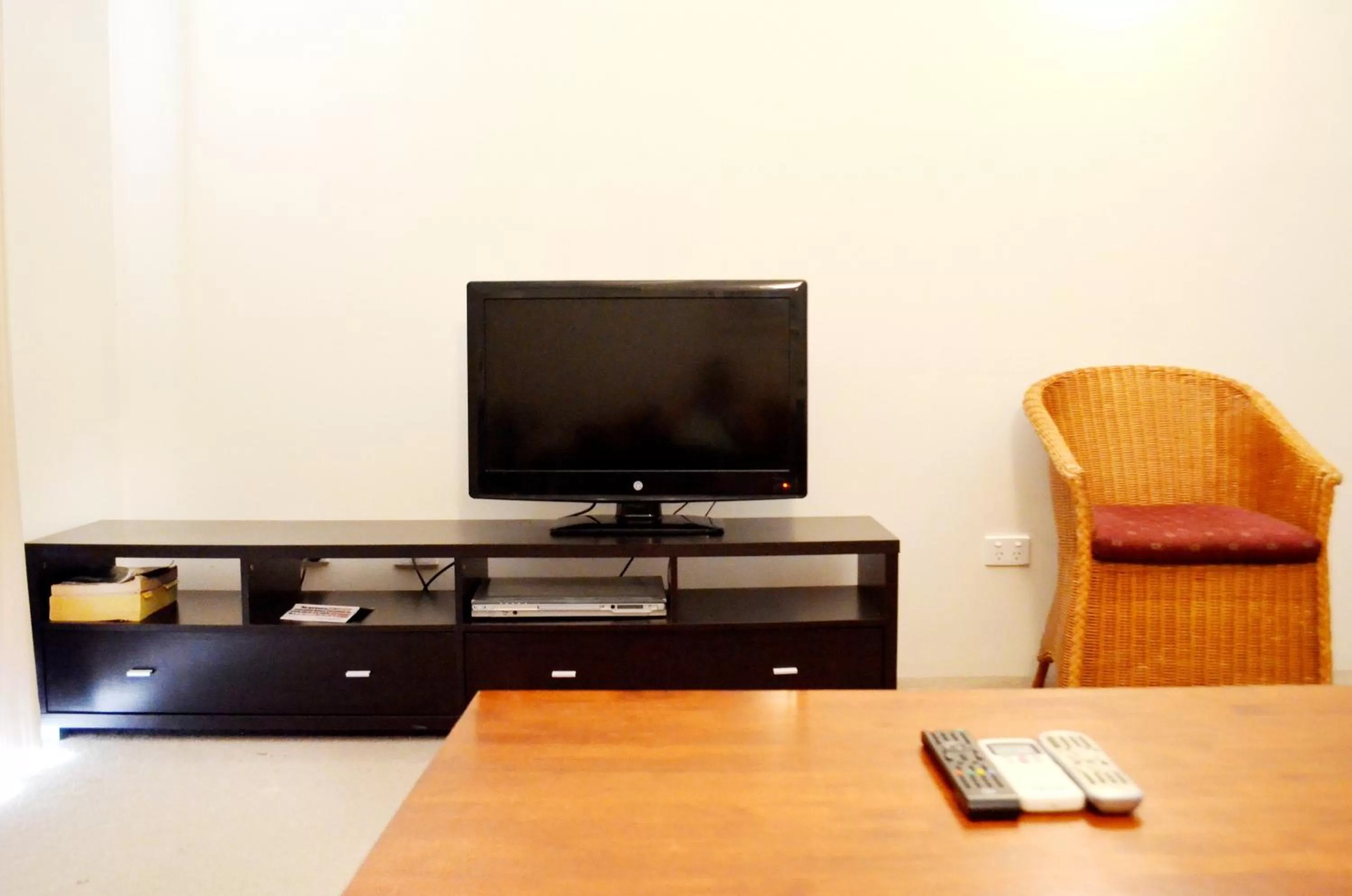 Day in Spring Hill Mews Apartments