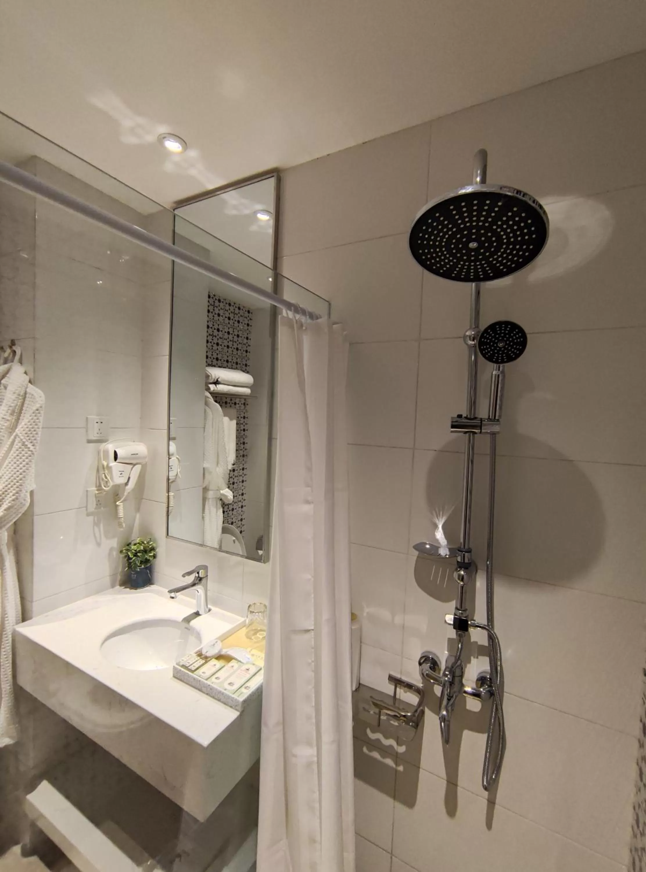 Bathroom in VANCII Hotel