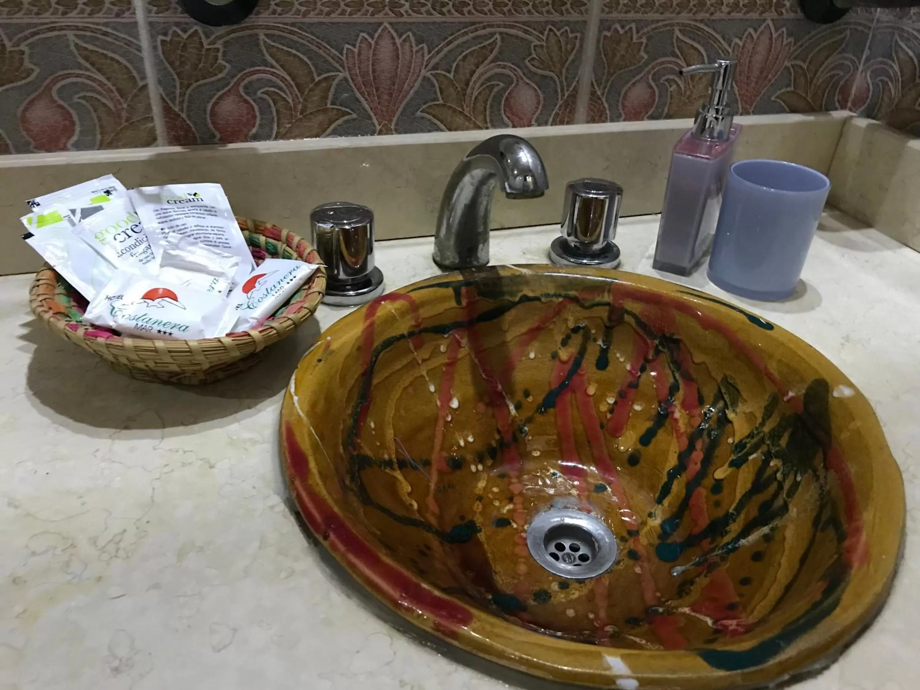 Toilet in Costanera Mar Hotel & Suites