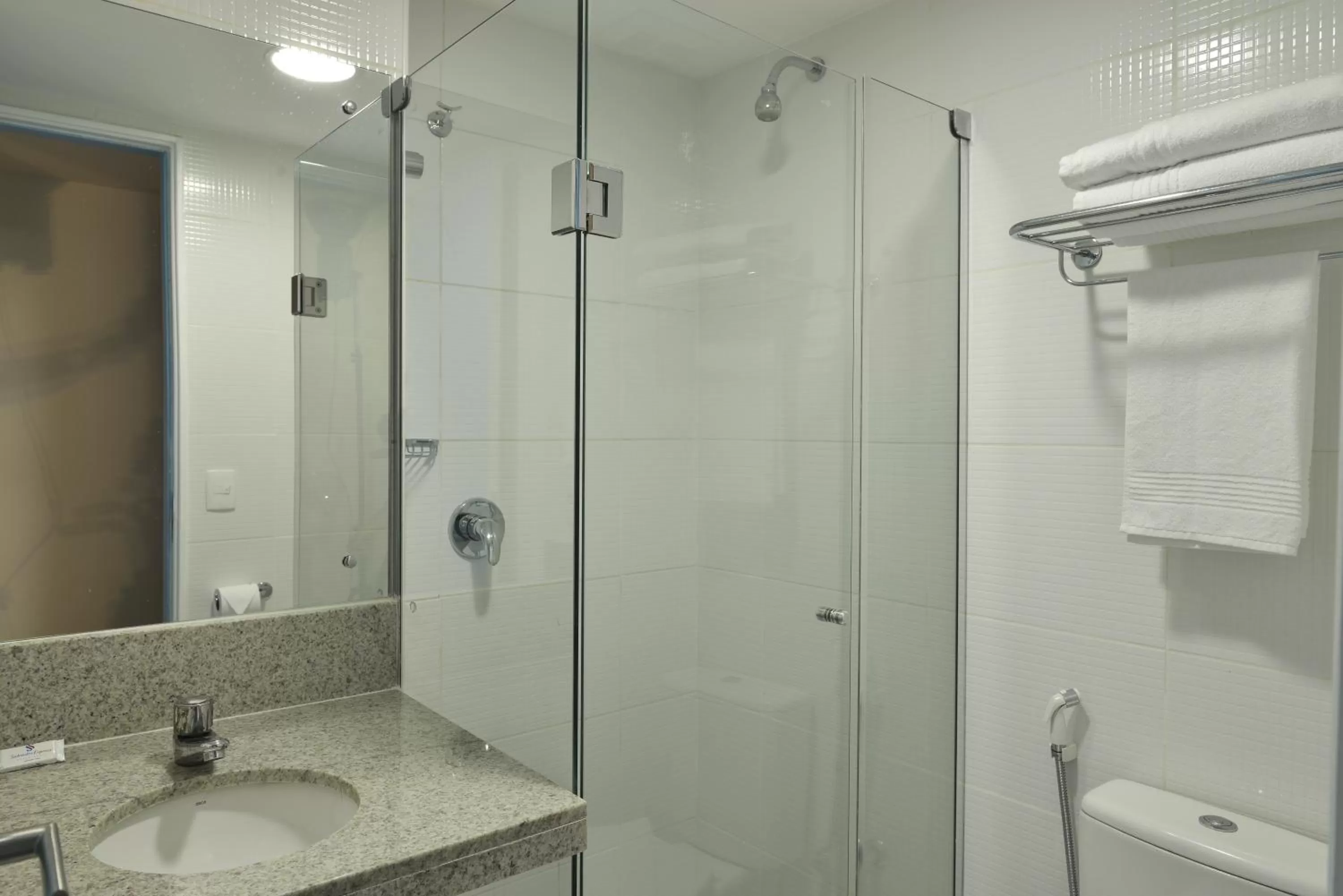 Bathroom in Rede Andrade Express