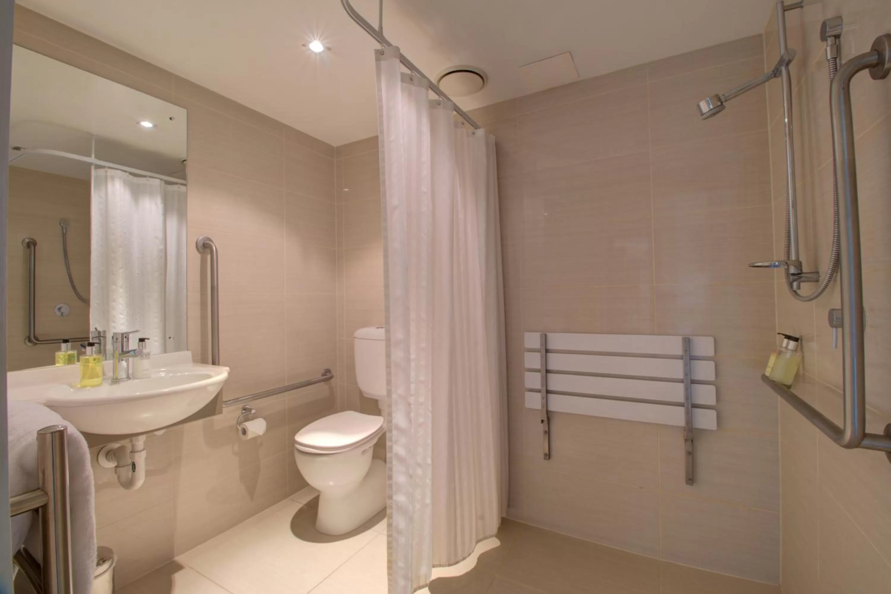 Shower in Parkview On Hagley