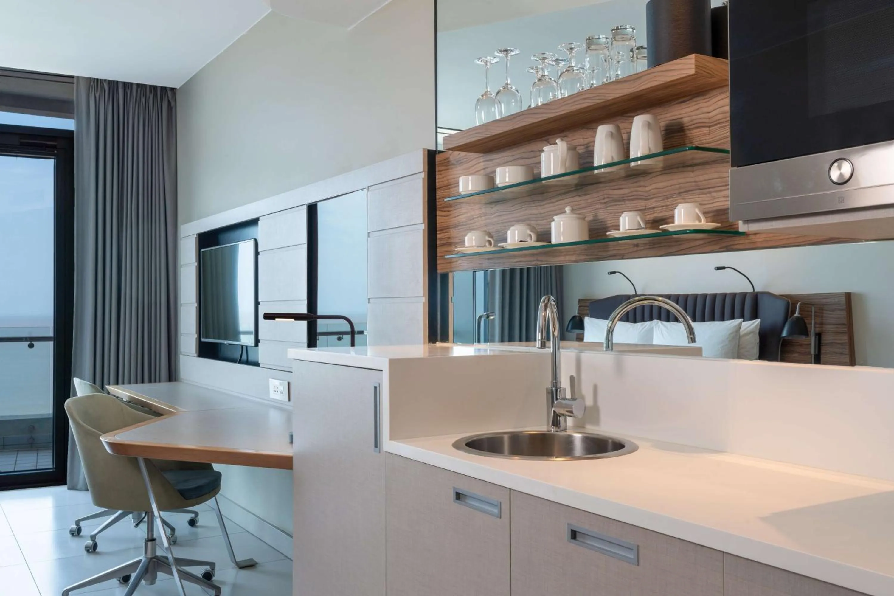 TV and multimedia in Radisson Blu Hotel & Residence Maputo