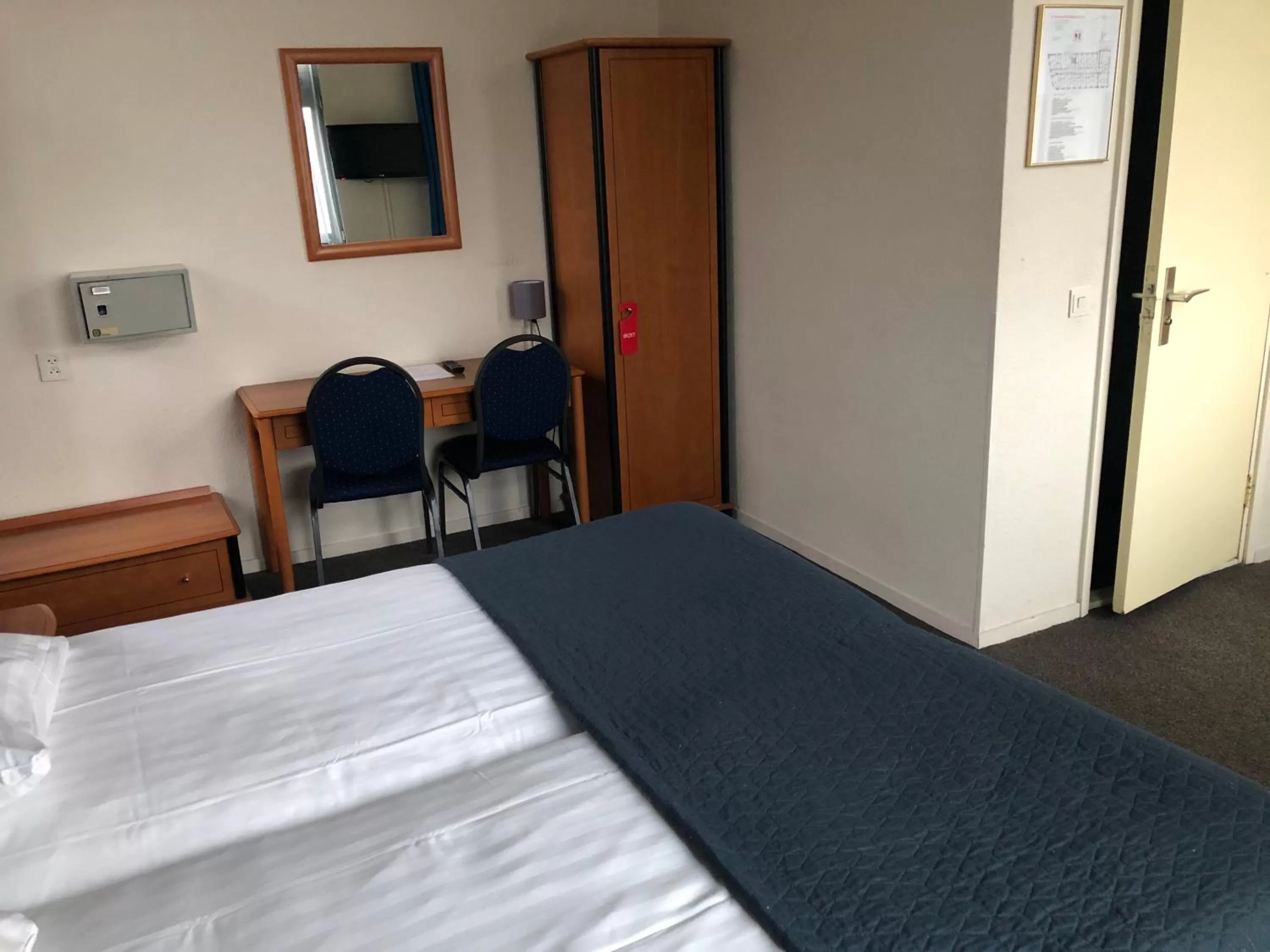 Bedroom, Bed in Hotel Wilhelmina