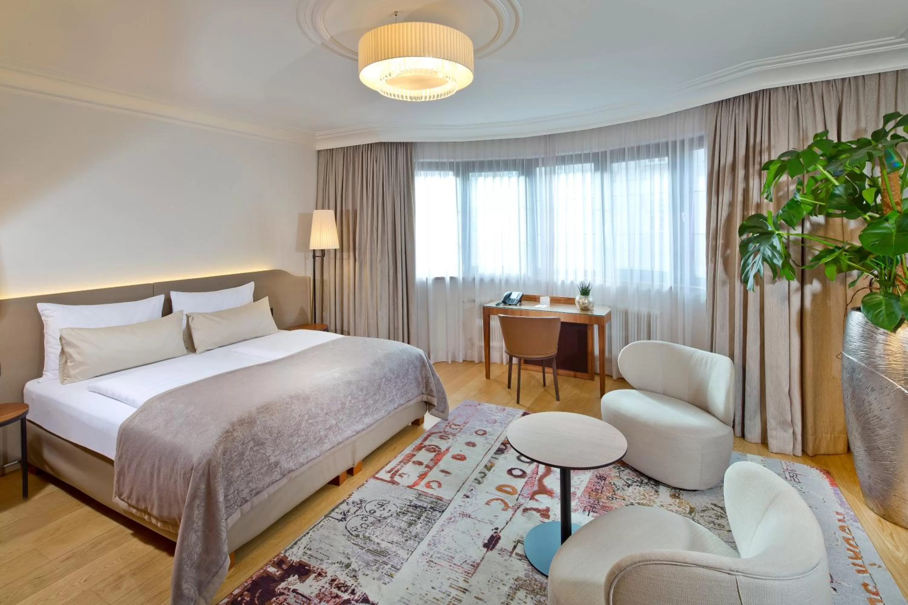 Bed in Hotel Maximilian - Stadthaus Penz