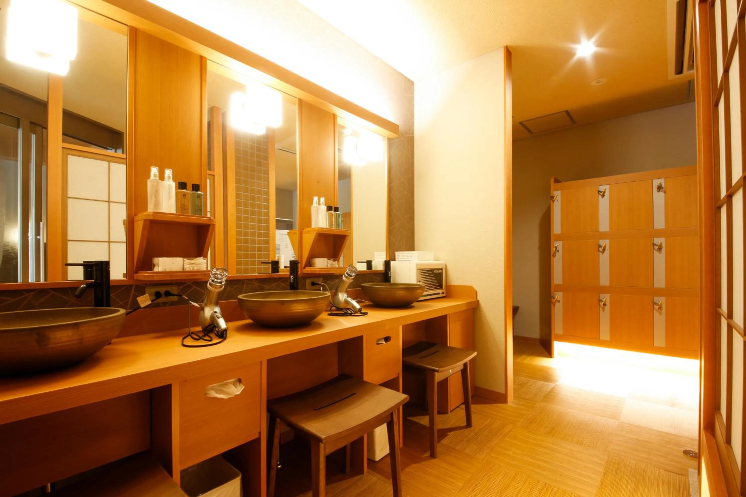 Public Bath in Okuno Hosomichi