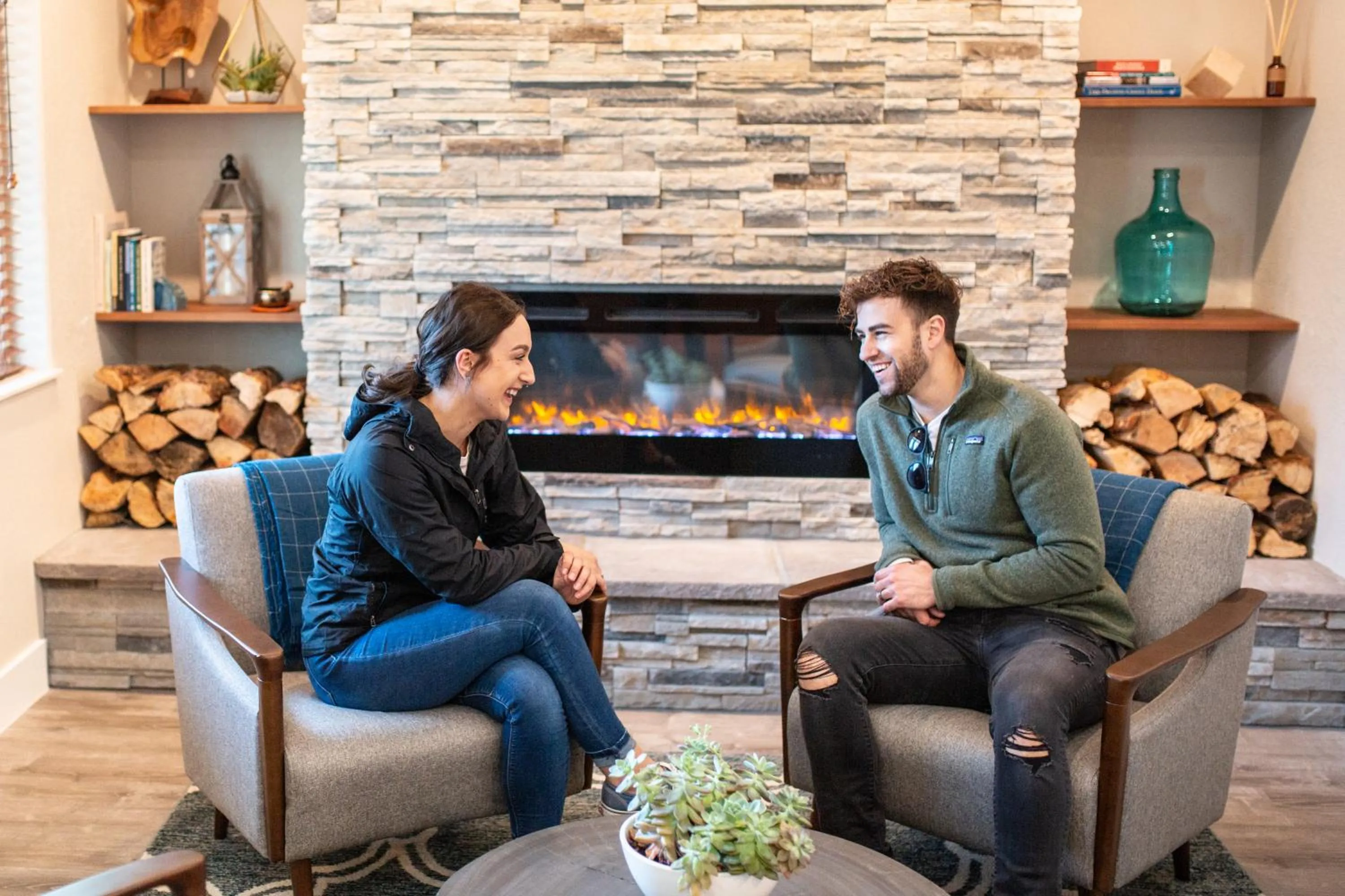 Library in Inn At Mount Shasta