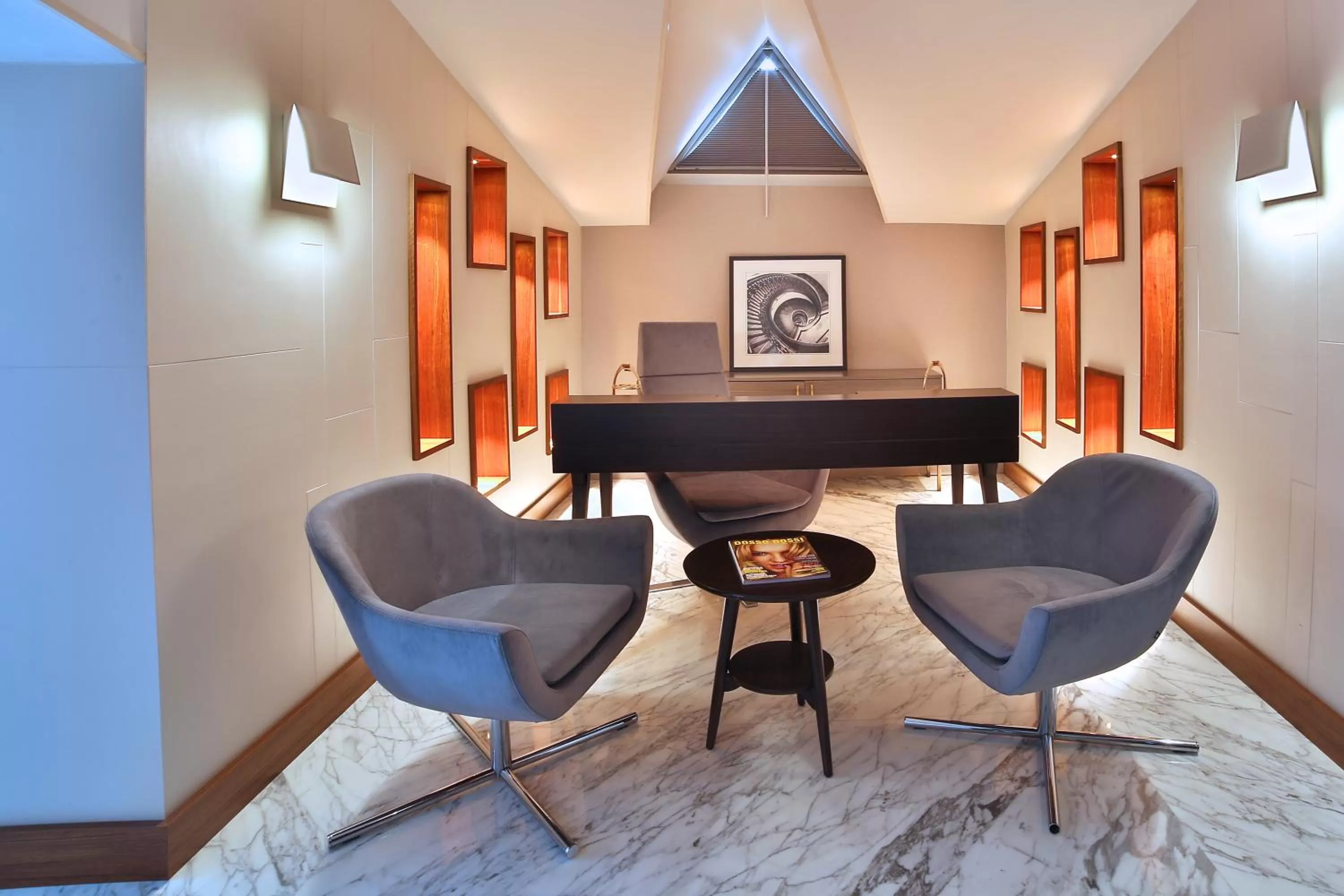 Family in Dosso Dossi Hotels & SPA Downtown