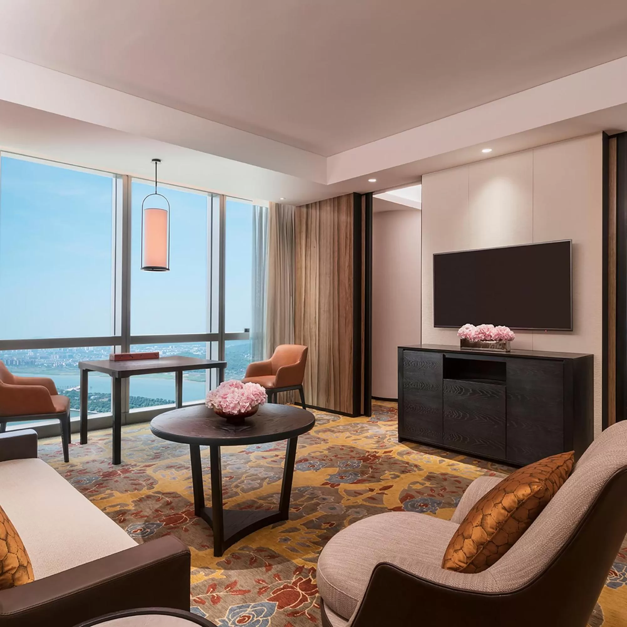 Photo of the whole room, Bed in Grand Hyatt Changsha