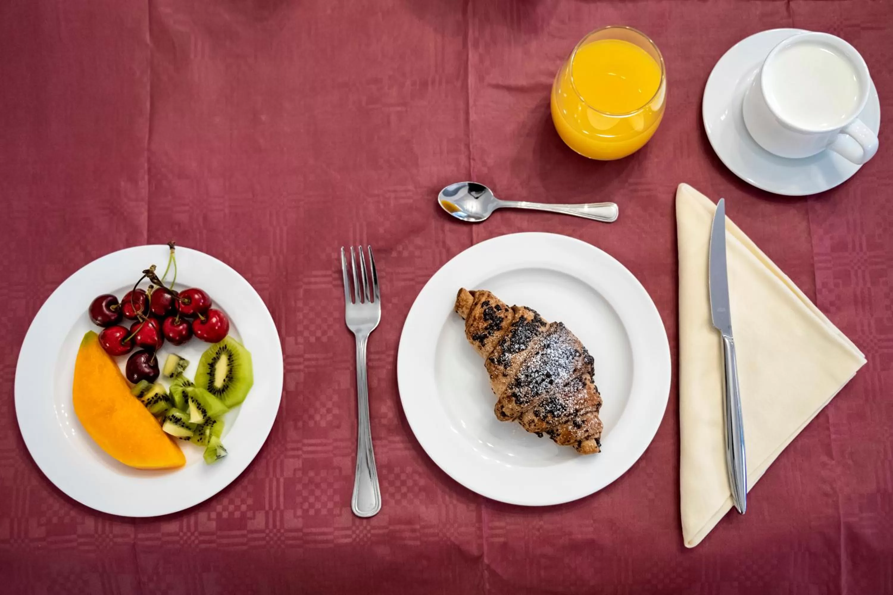 Food and drinks in Aparthotel Isabella