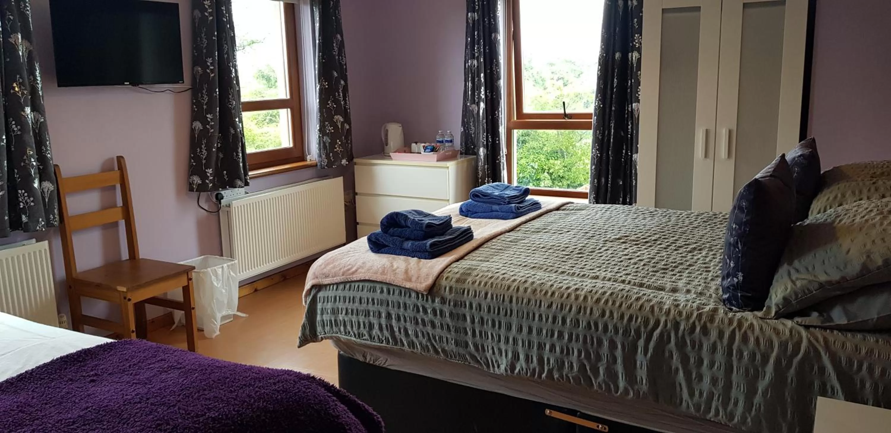 Bedroom, Bed in Maghernahar House B&B