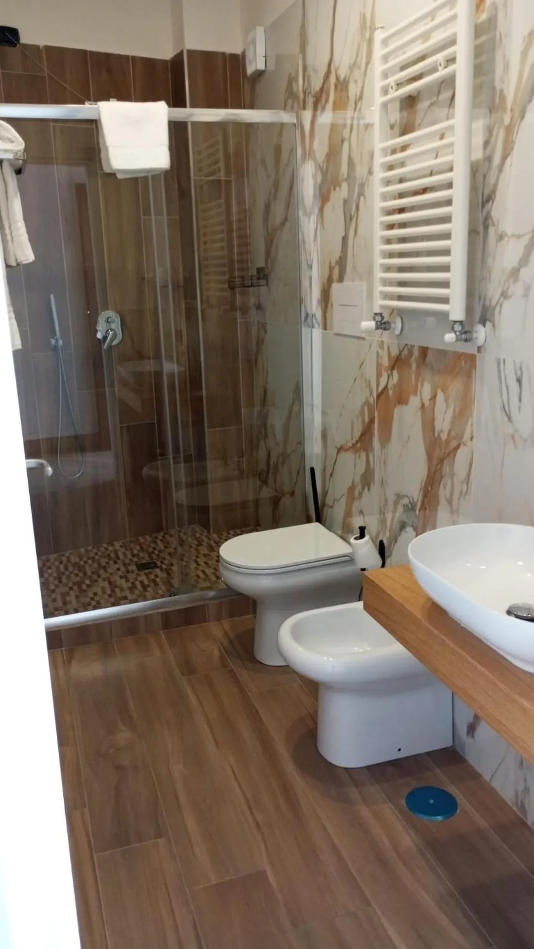 Shower in Hotel Barbato