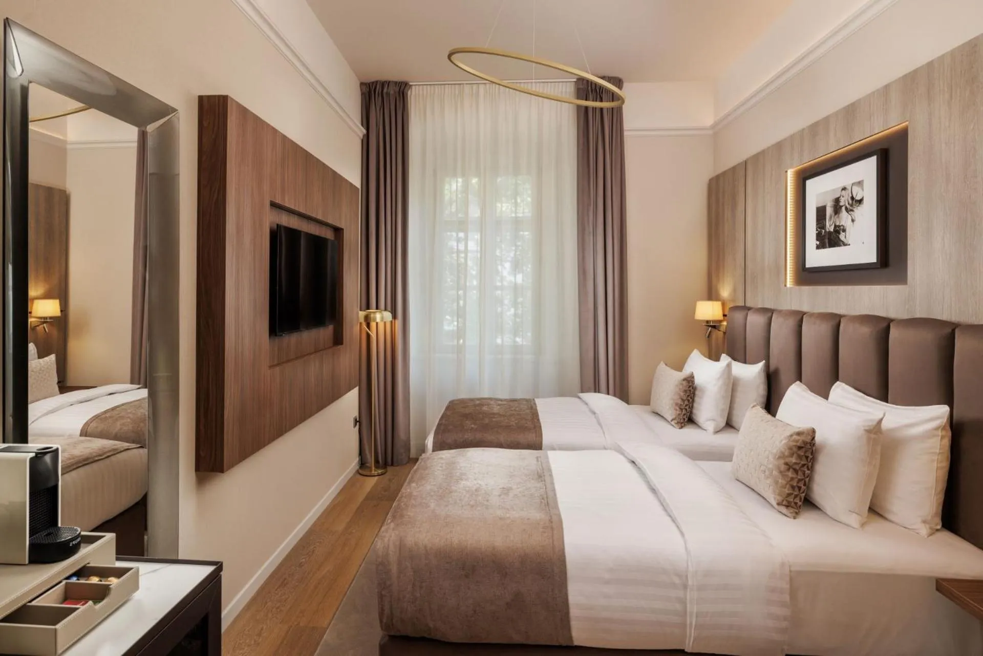 Bed in Anna Grand Hotel