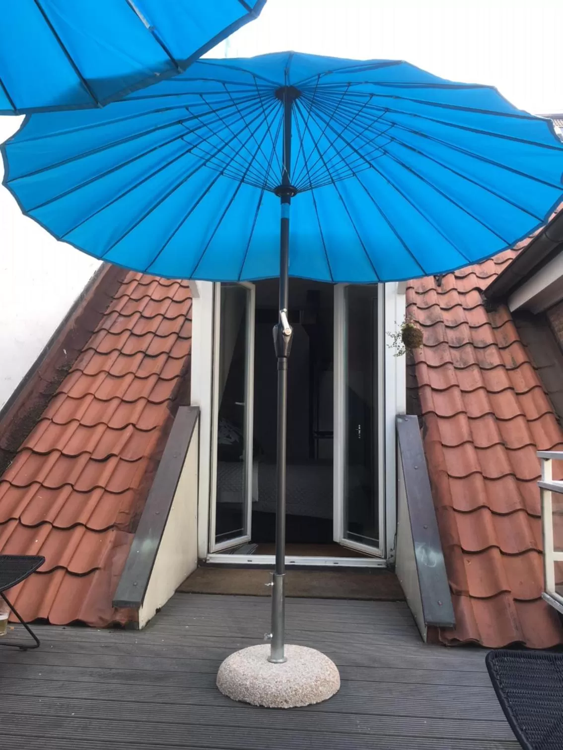 On site in Central Hotel bel étage