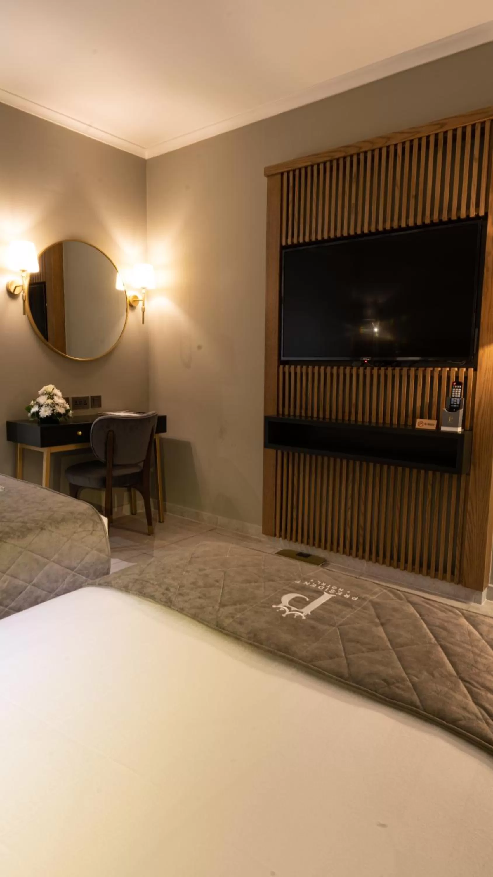 TV and multimedia, Bed in President Hotel