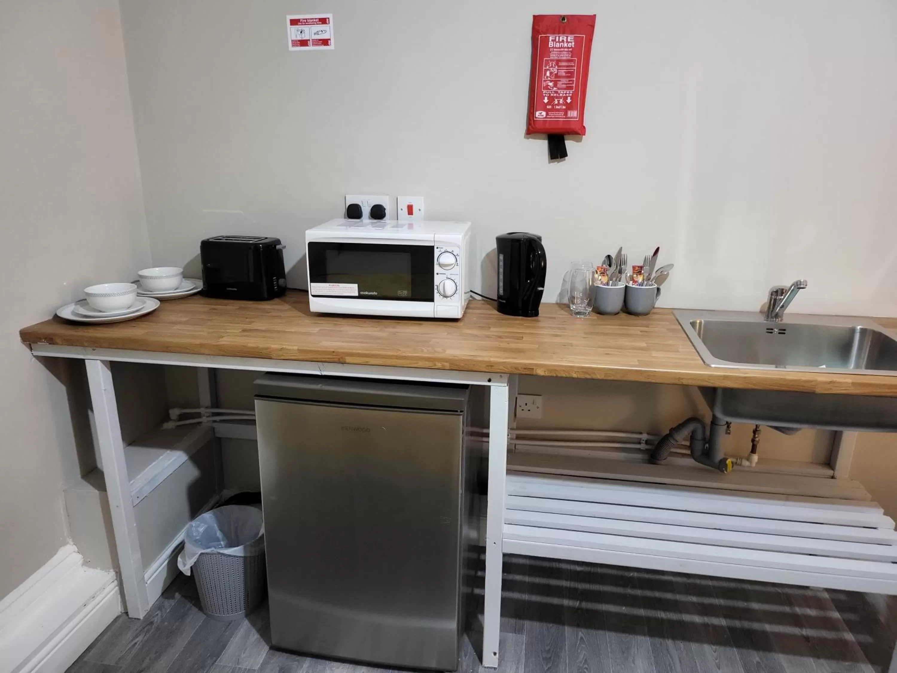 Coffee/tea facilities, Kitchen/Kitchenette in MM Sure Stay Accommodation - NG1