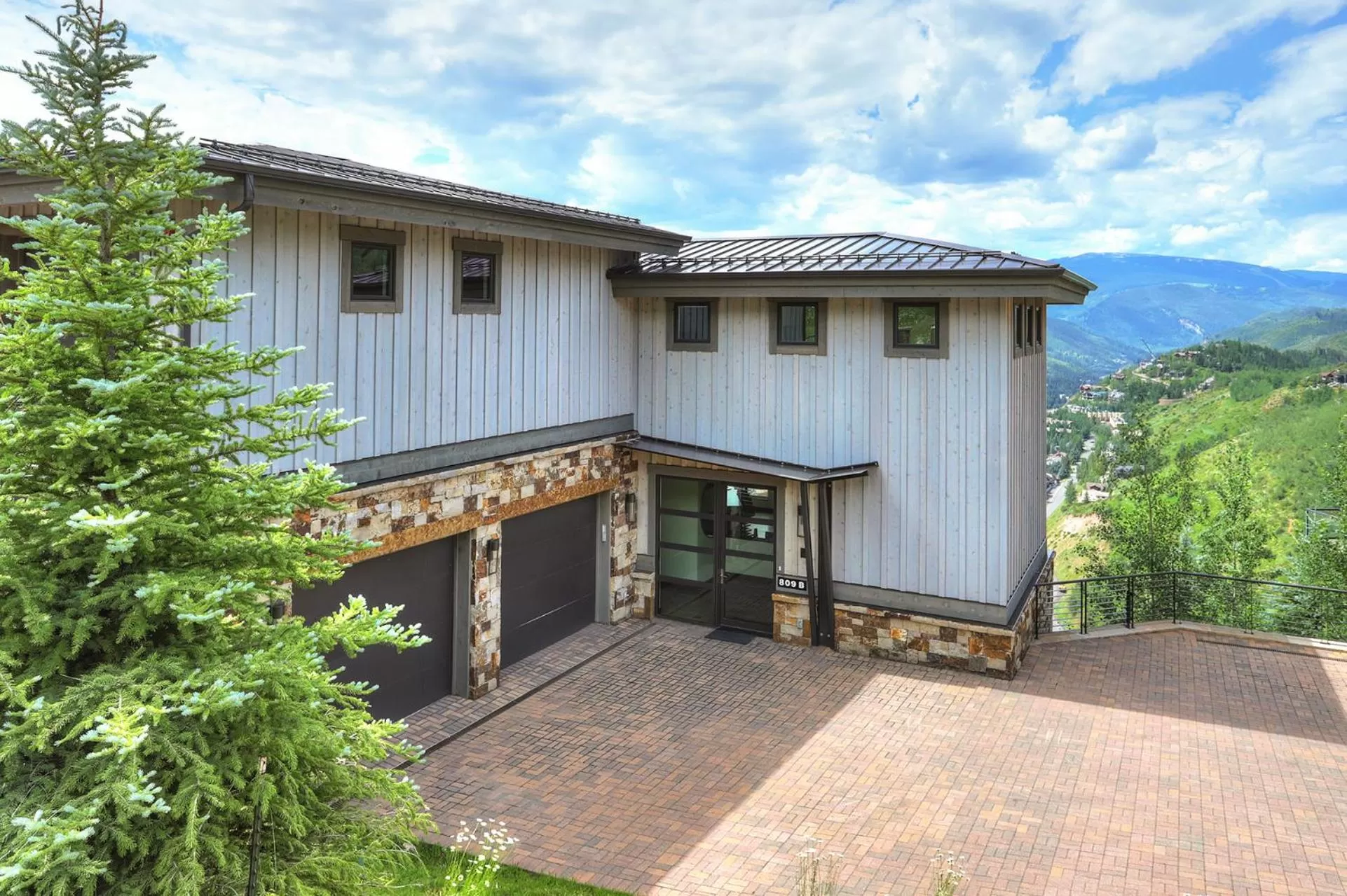 The Arrabelle at Vail Square, a RockResort