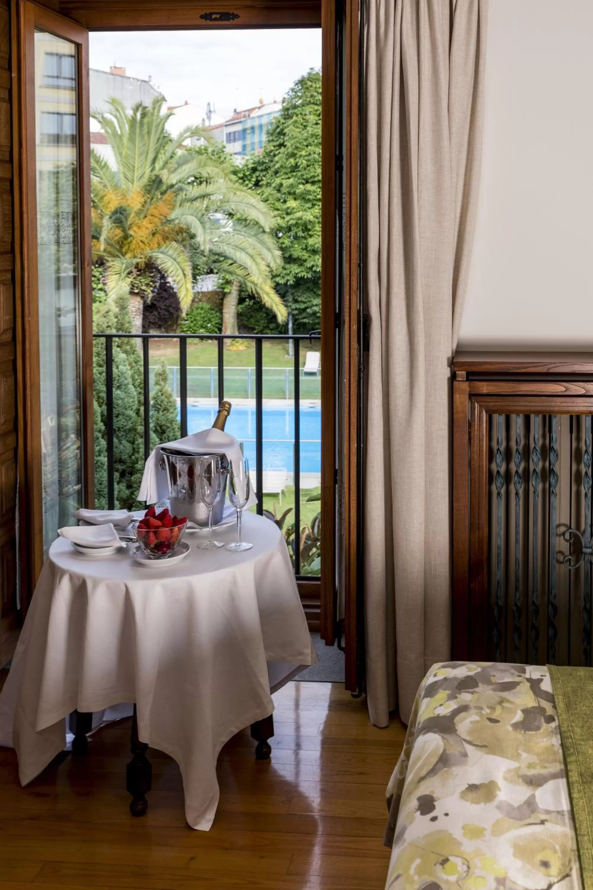 Food and drinks, Bed in Parador de Cambados