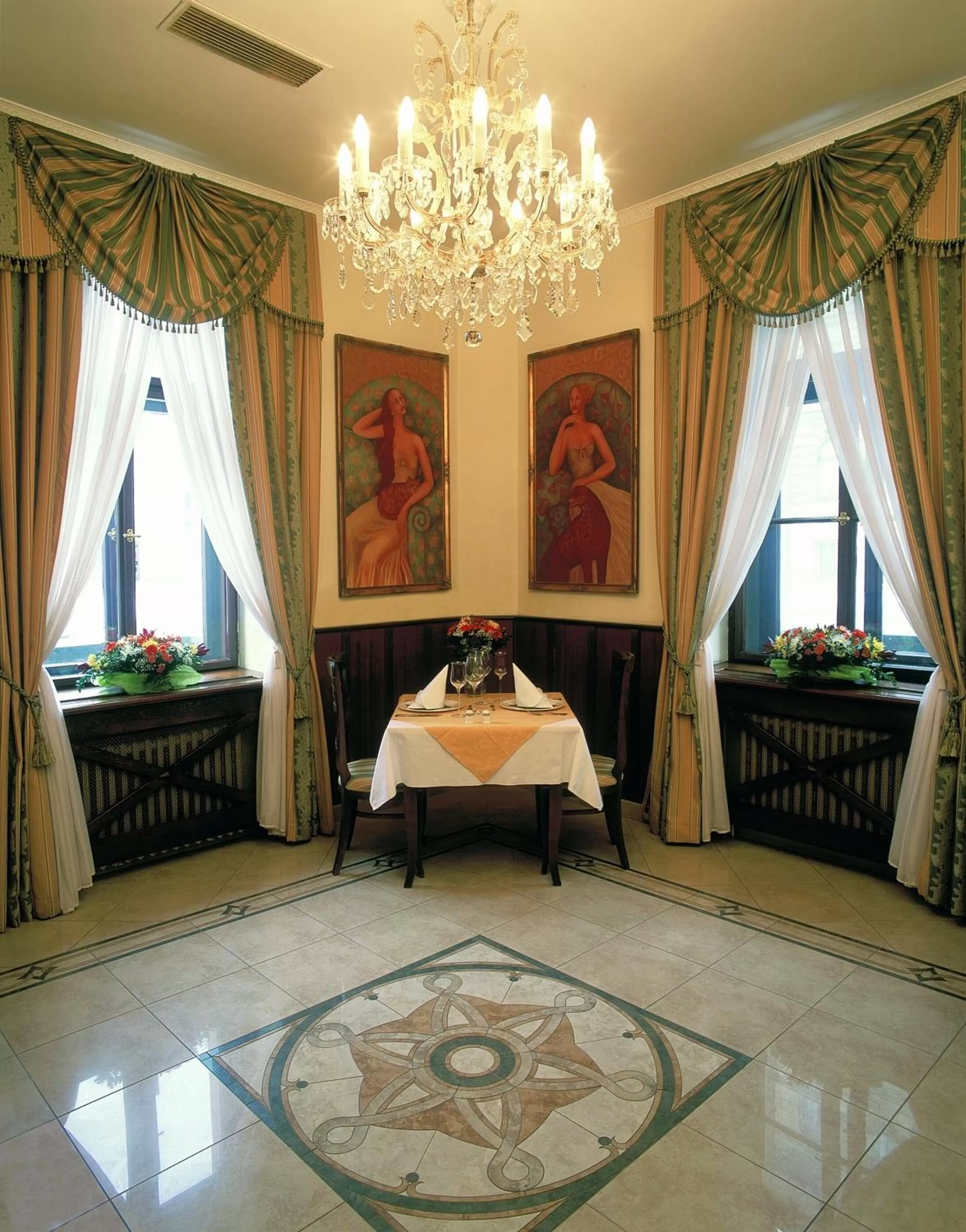 Lobby or reception, Bed in Green Garden Hotel