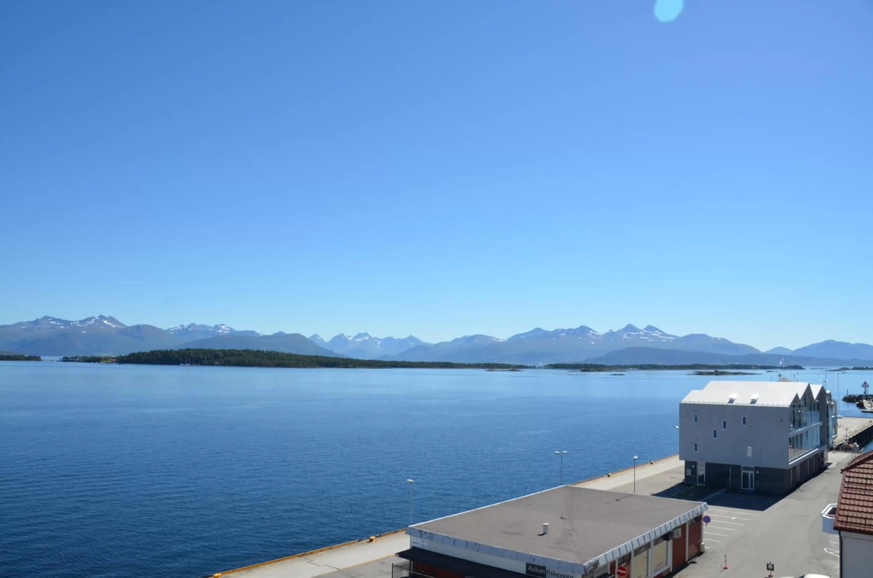 Sea view in Thon Hotel Moldefjord