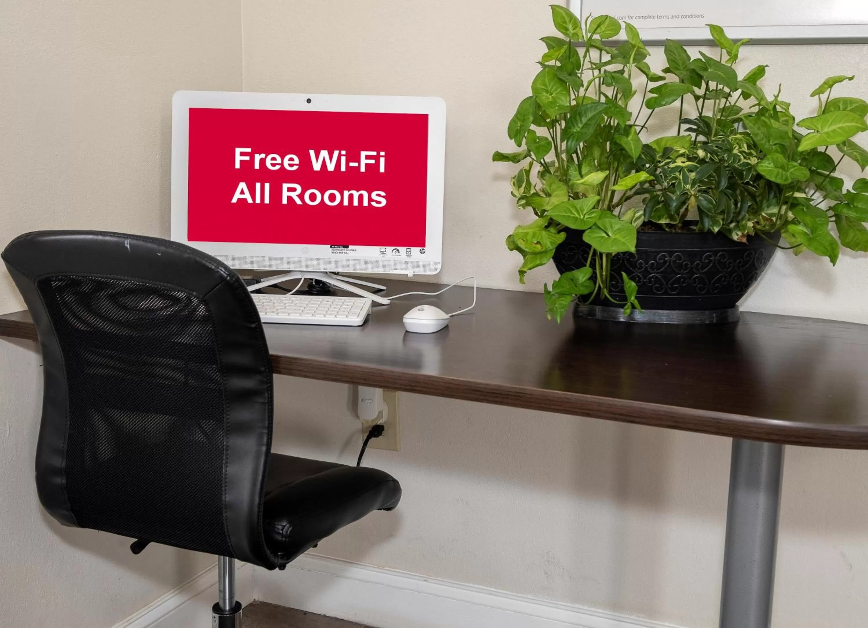 Business facilities in Red Roof Inn & Suites Oxford