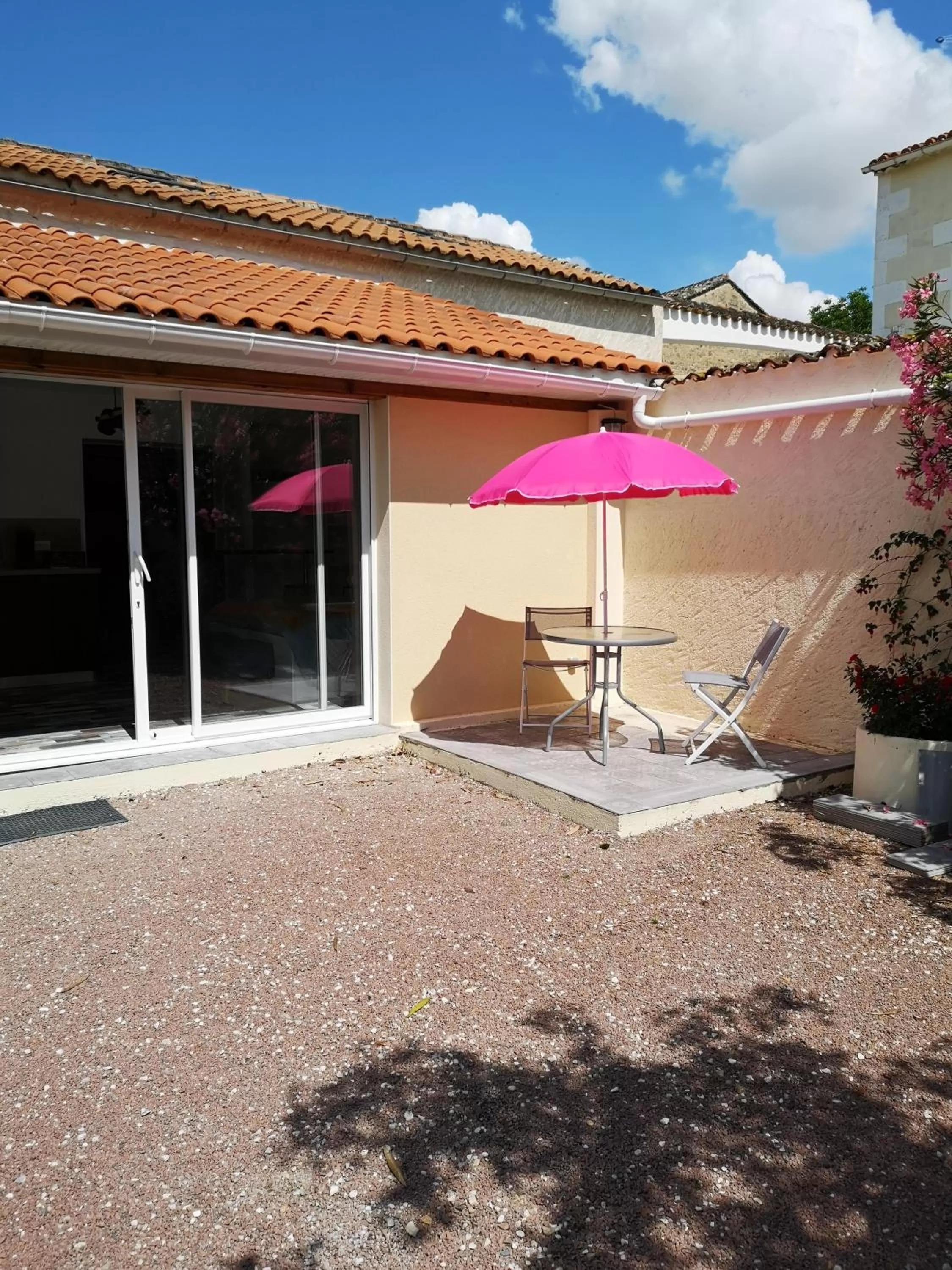 Property building in Chambre d’hôtes des tourterelles