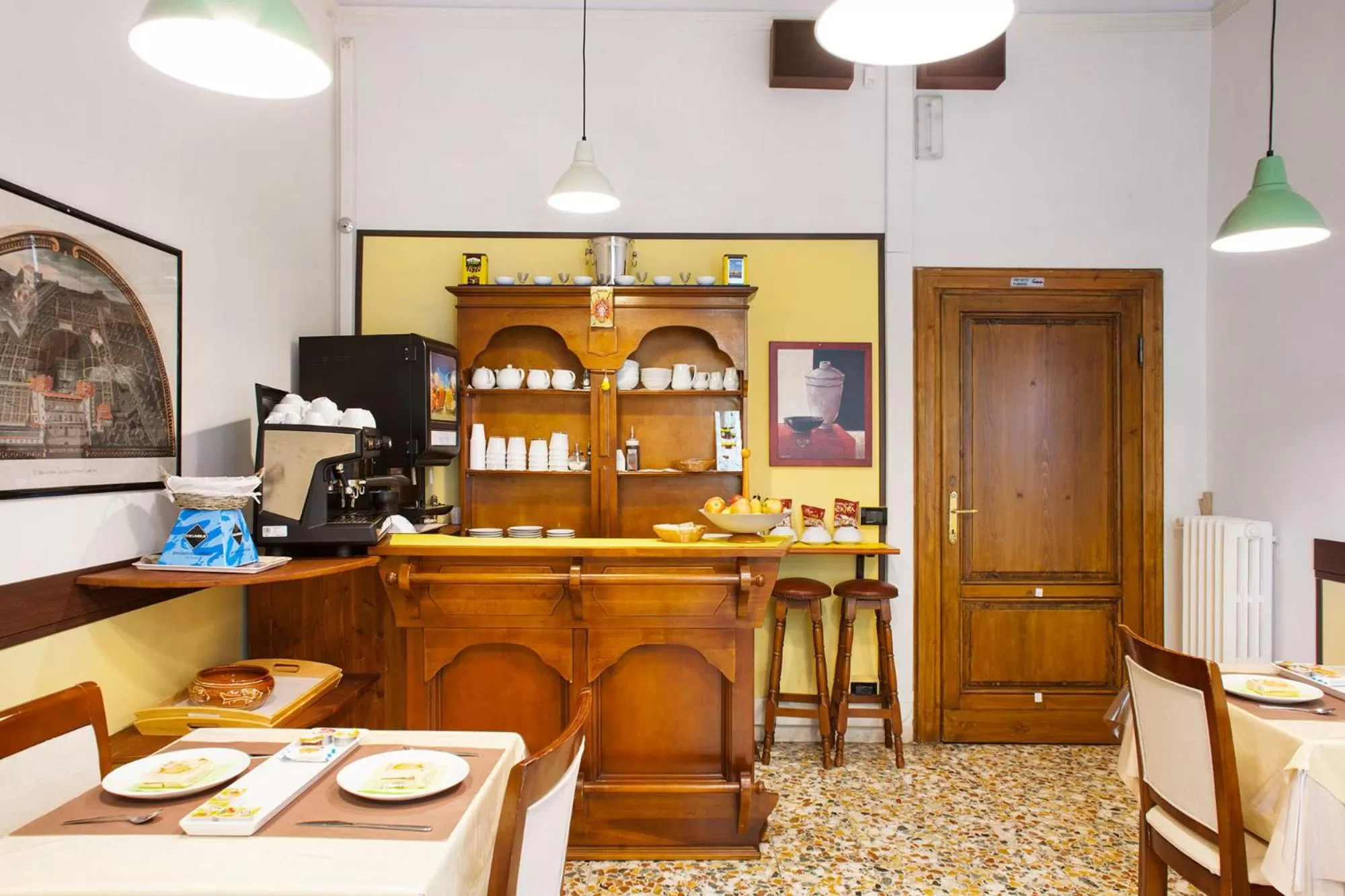 Communal lounge/ TV room in Melody House