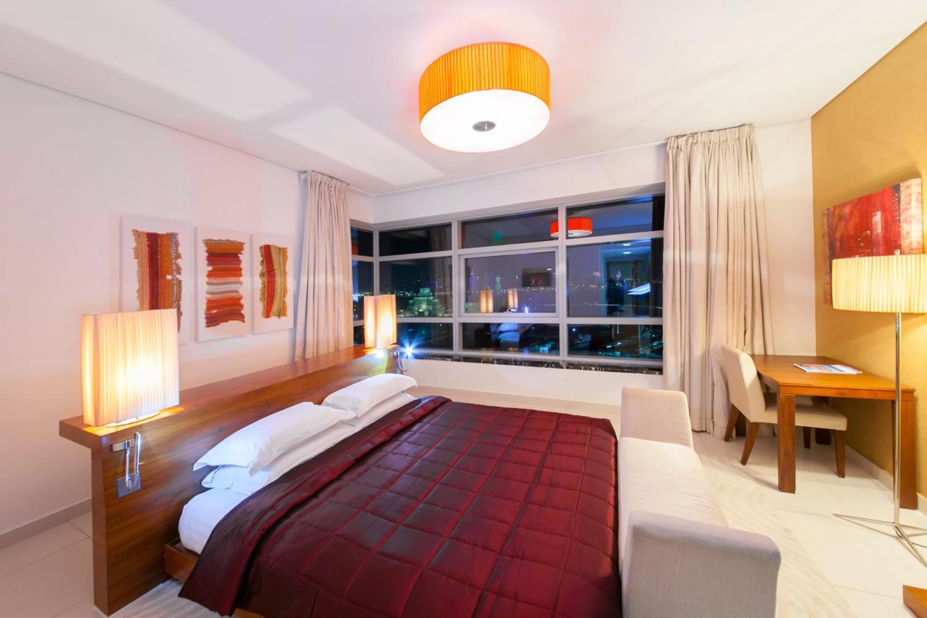 View (from property/room), Bed in Fraser Suites Doha