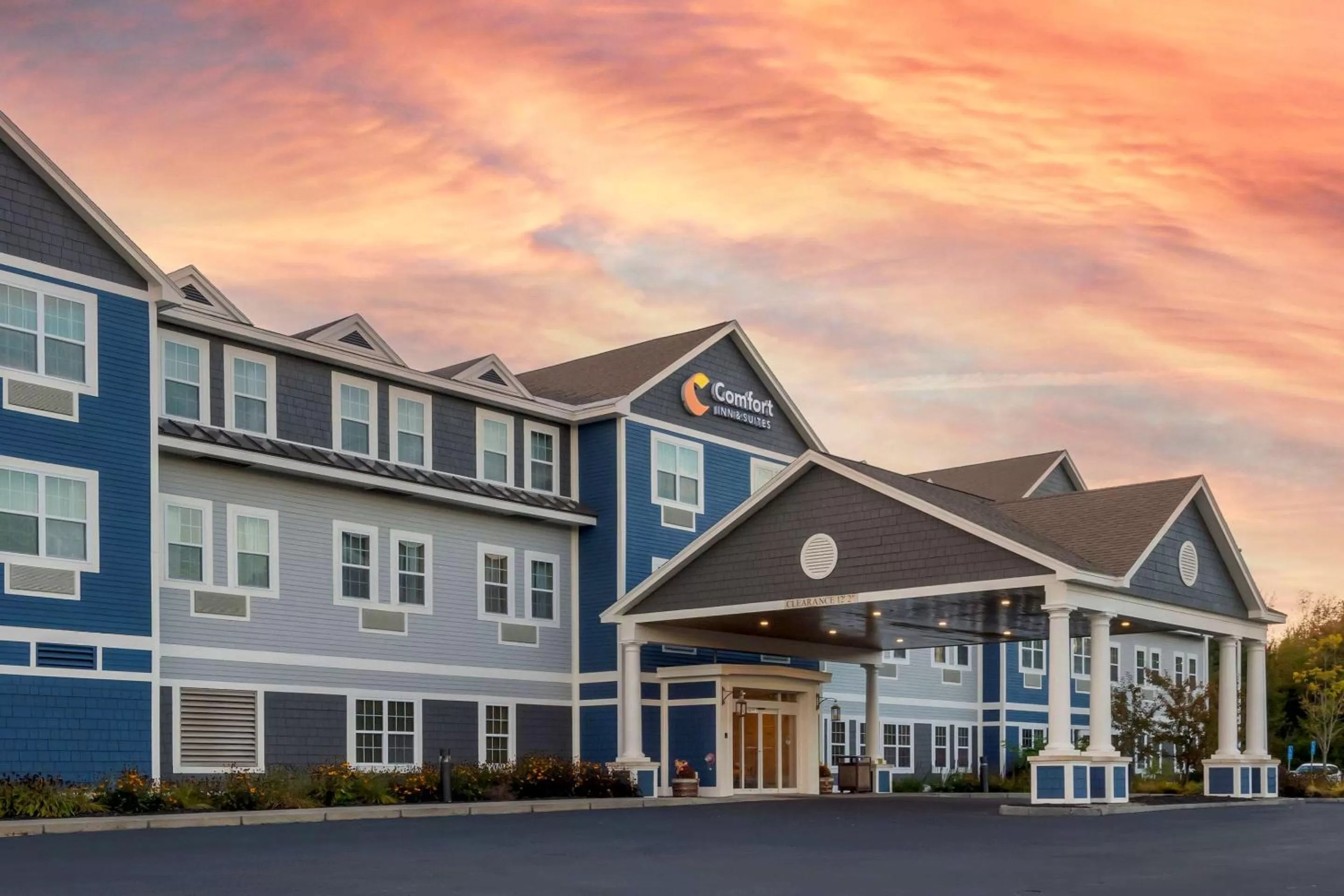 Property building in Comfort Inn & Suites Wilton