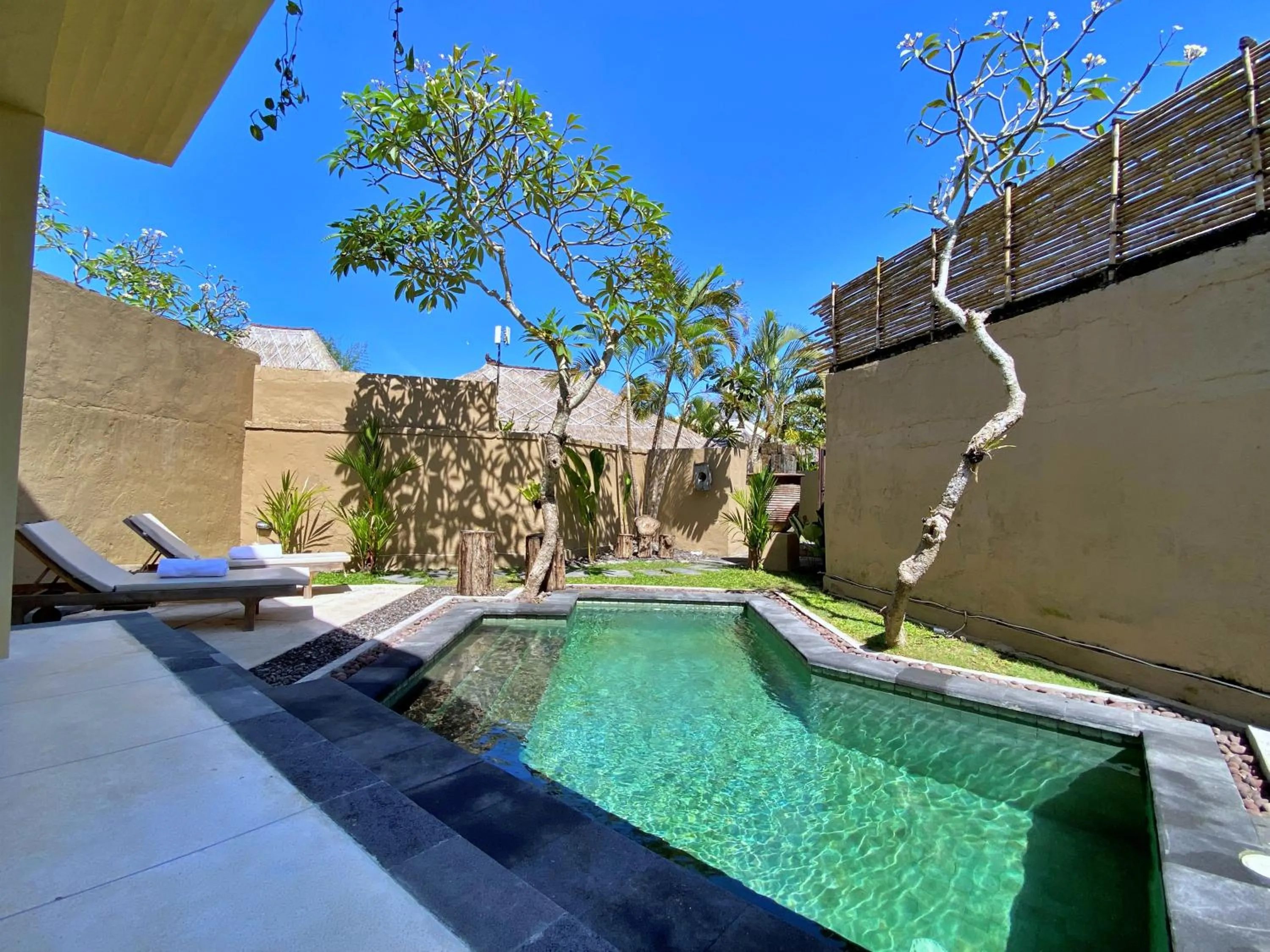 Pool view in Visakha Sanur by Puri Signatures