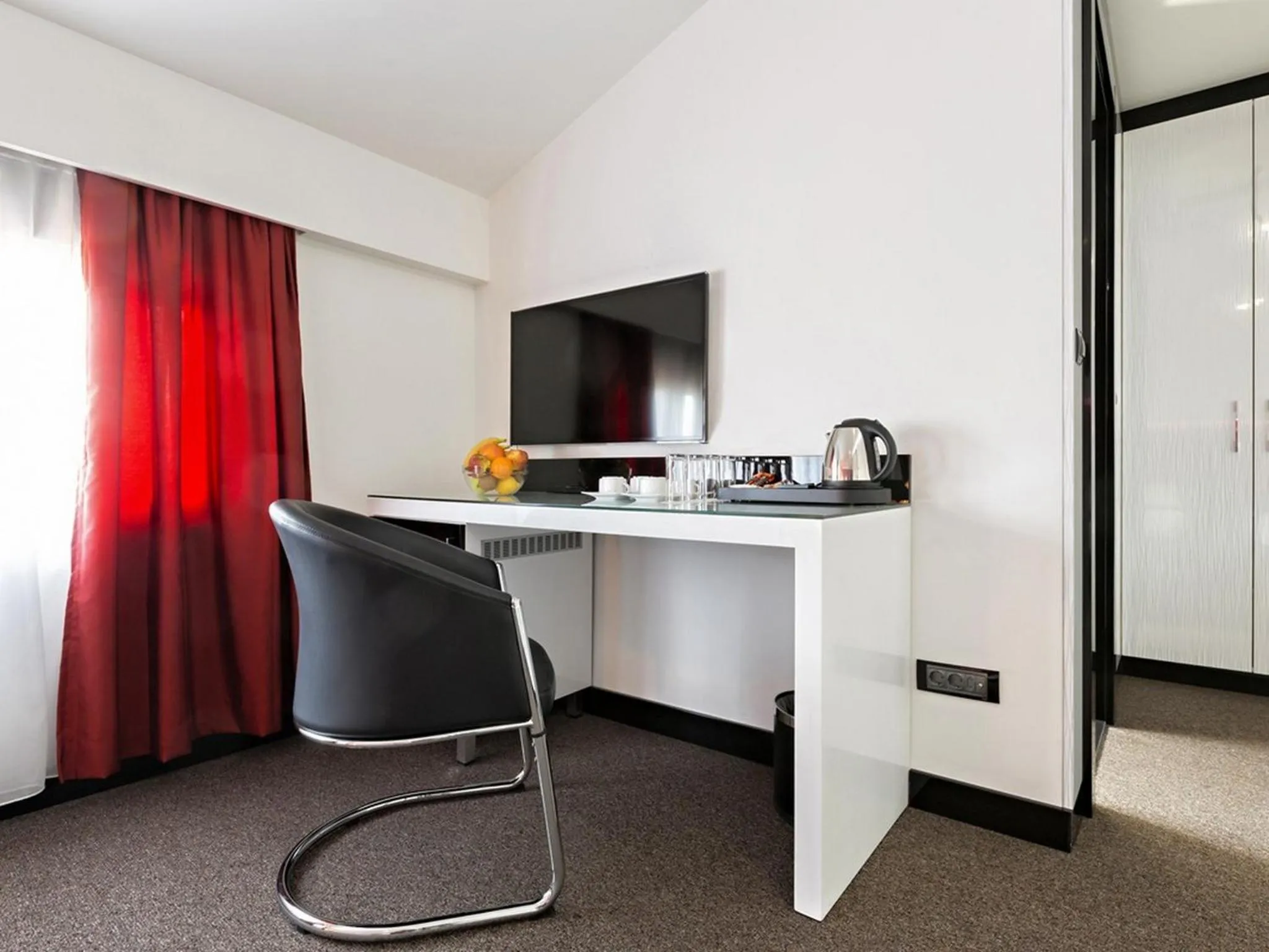 Decorative detail in Nova City Garni Hotel Signature Collection