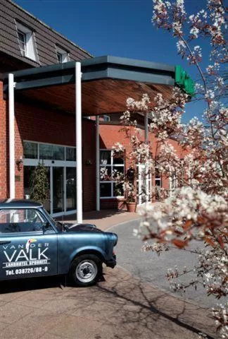 Facade/entrance in Van der Valk Landhotel Spornitz