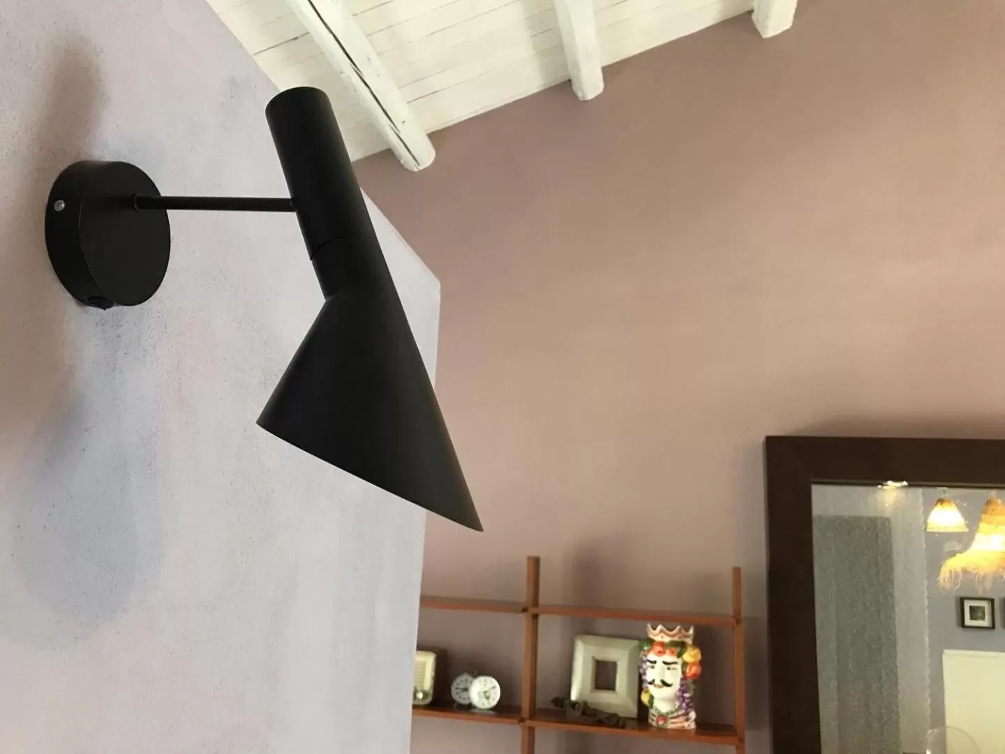 Property building, TV/Entertainment Center in CasapiuHolidaySicilia-Adults Only