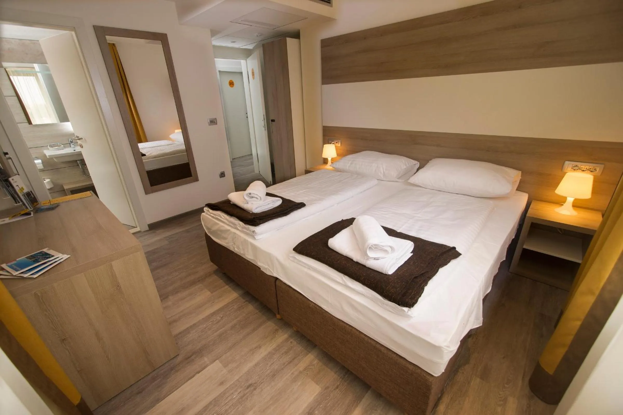 Photo of the whole room, Bed in Hostel Sol