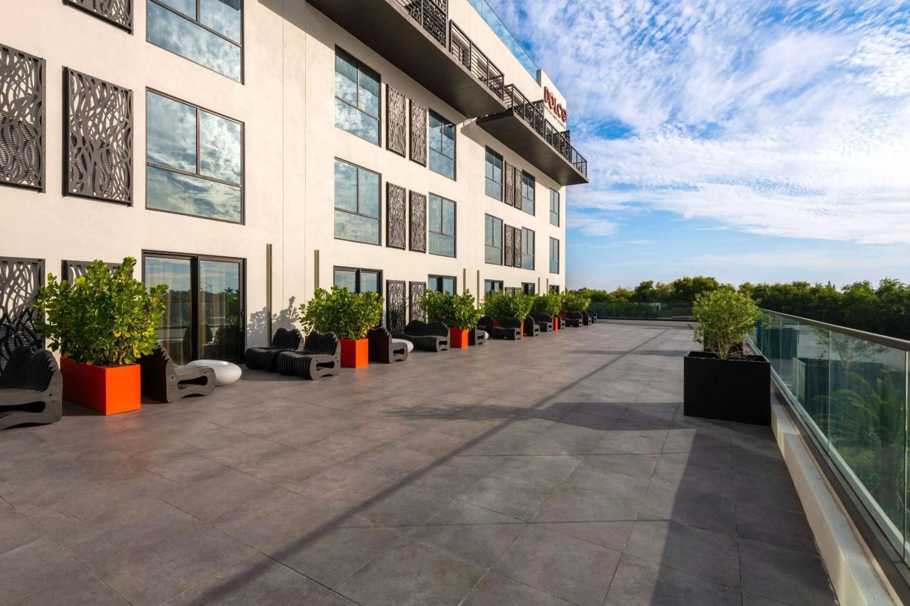 Inner courtyard view in Dolce by Wyndham Hollywood