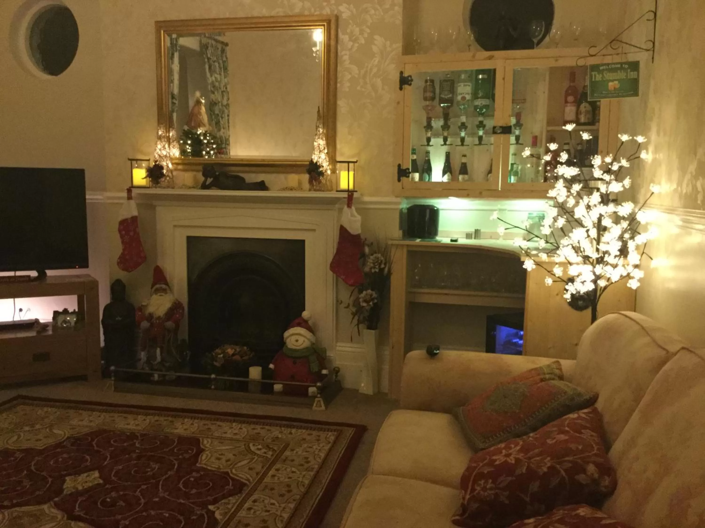 Communal lounge/ TV room, Lounge/Bar in Grange Bank House