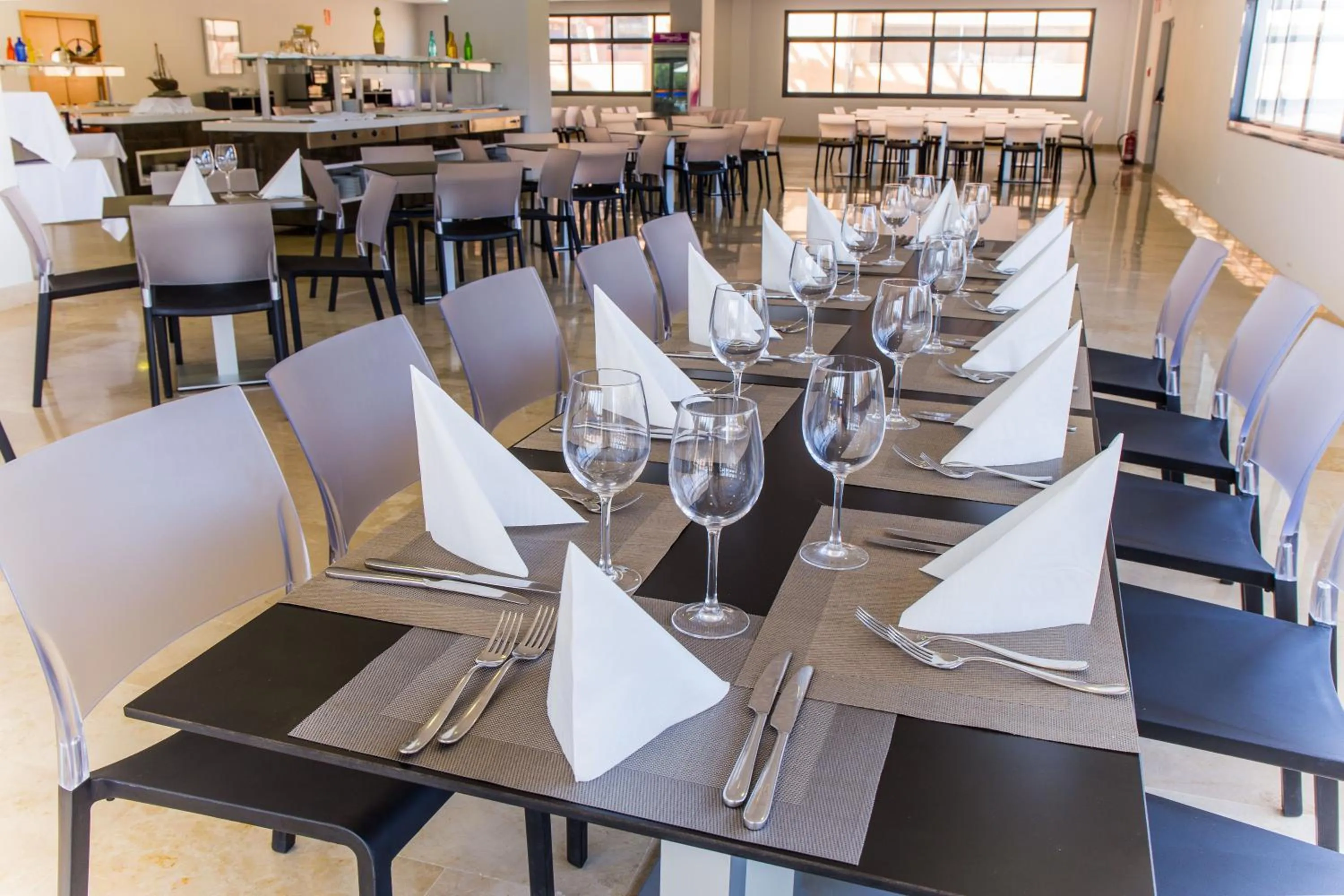 Restaurant/places to eat in Hotel Adaria Vera